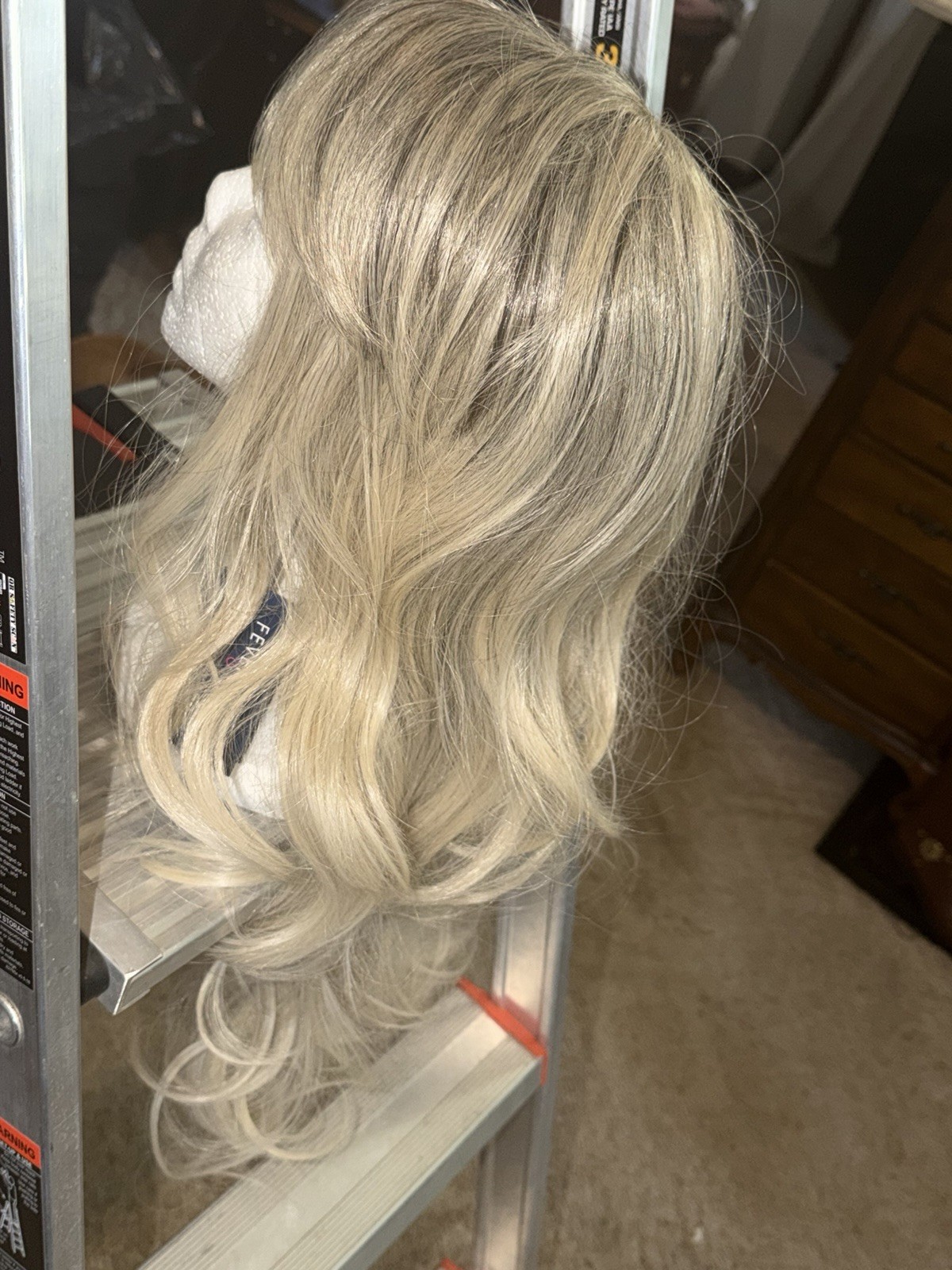 NWT Fever Wig By Smiffys Sienna Wig (Blonde with Dark Roots 26in