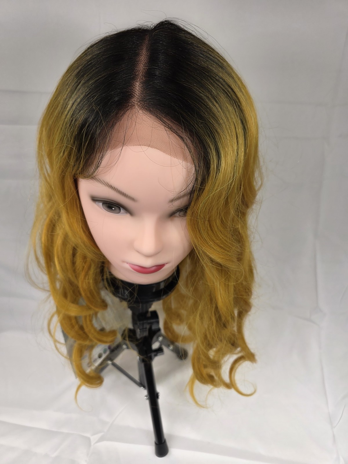 Sensationnel Dashly Lace Wig Unit 4 T27/613 Blonde Deep Side Part Lace Front Wig