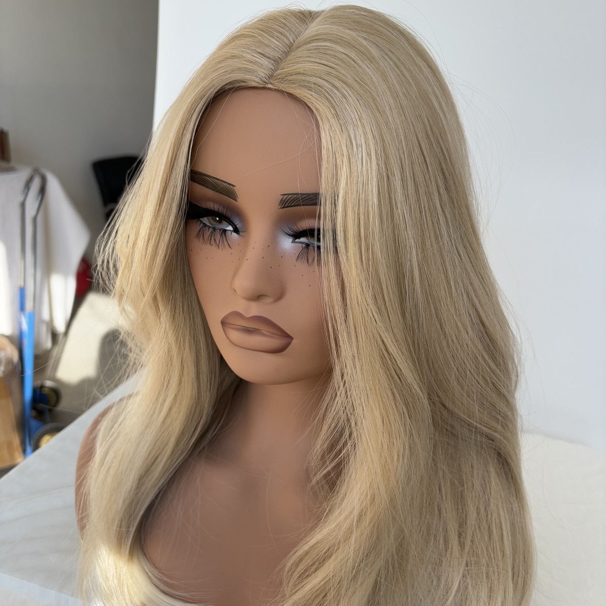Layered Blonde Dress Up Wigs Straight Synthetic Hair Heat Resistant