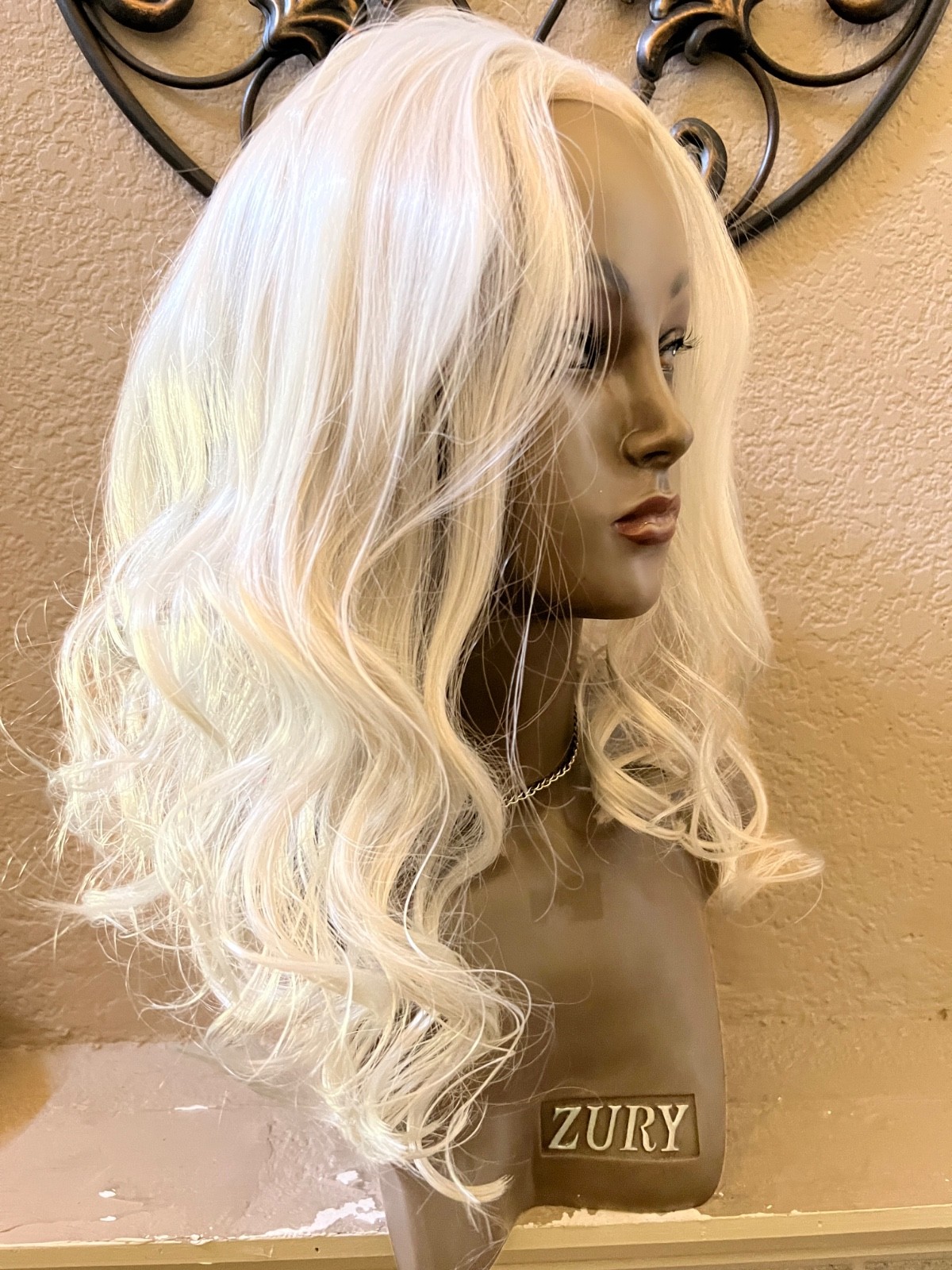 Women Silver Grey Wavy Bottom 14″ Curls Synthetic front Lace Wig.