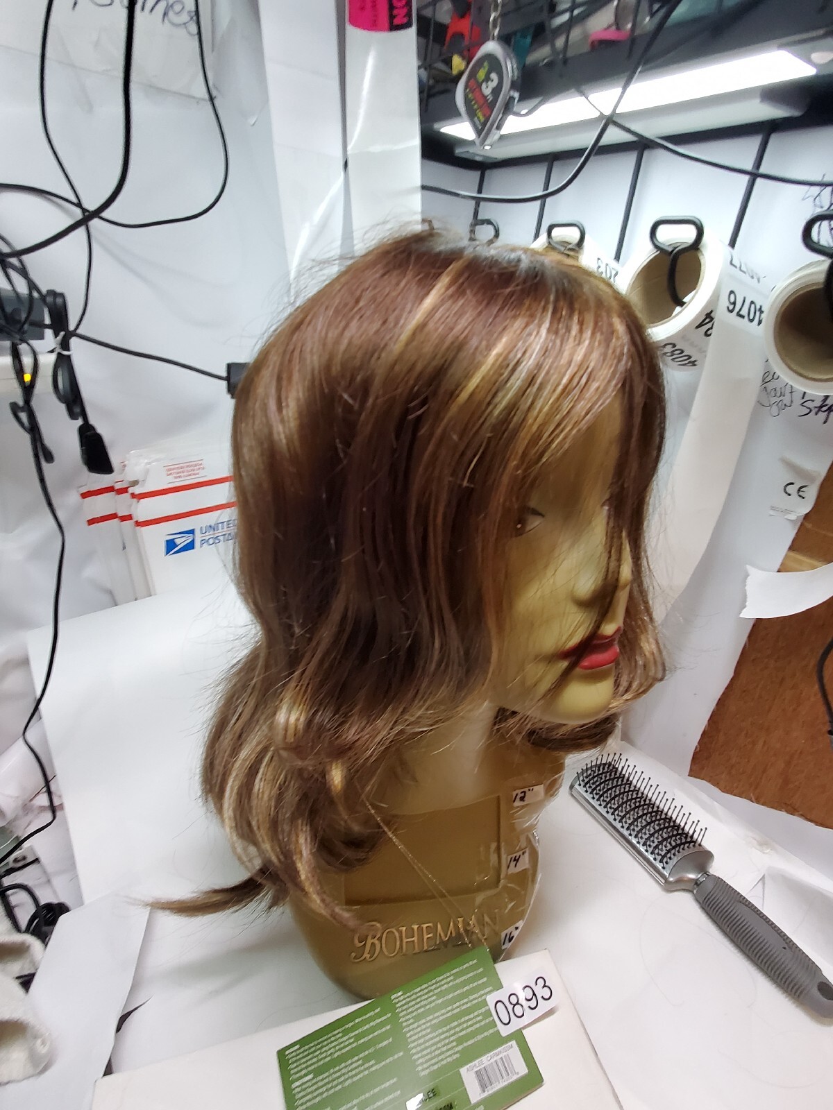 Estetica Wigs naturalle long blonde strawberry dirty 2 toned ashlee carmkissm #