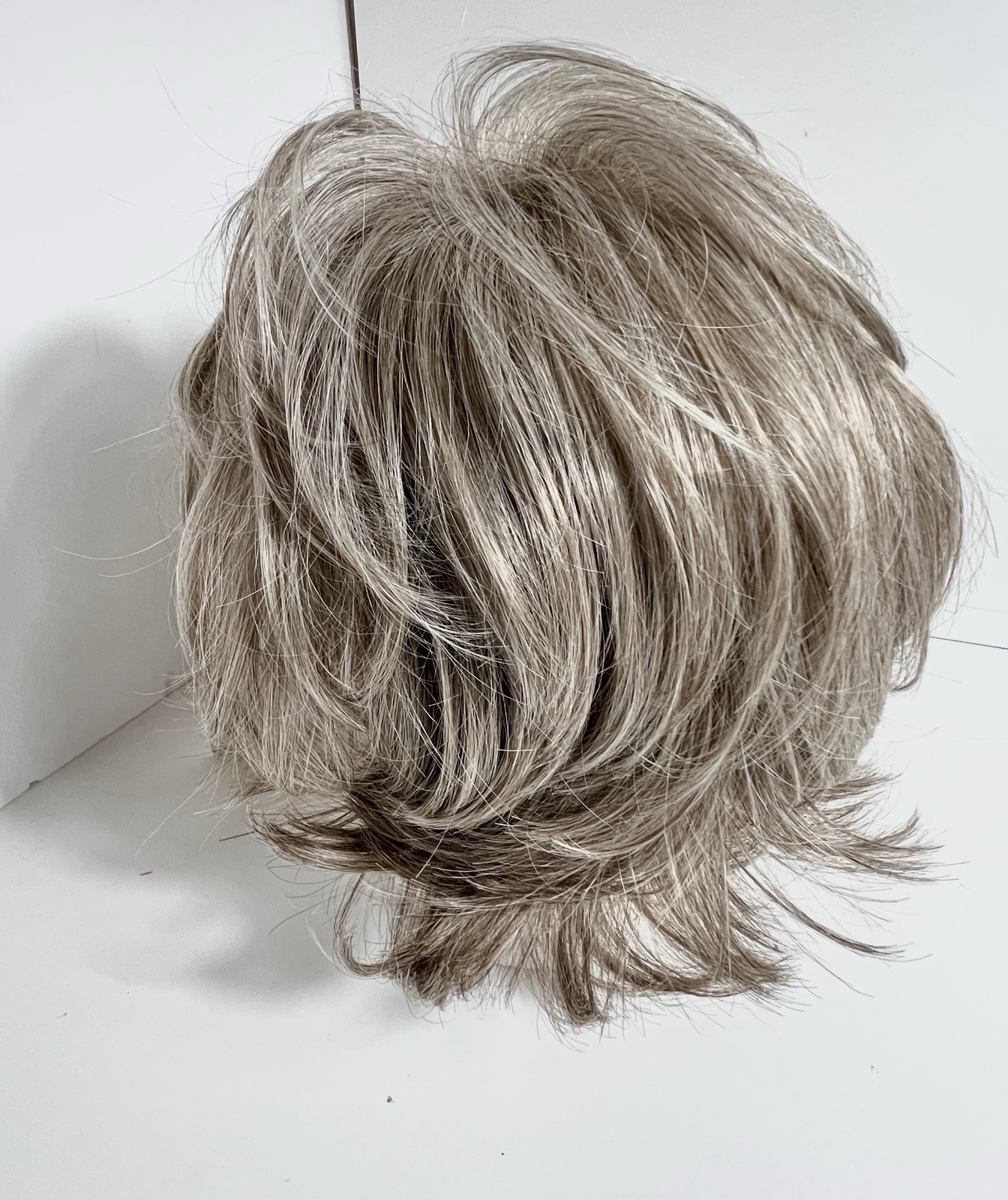 Jon Renau NAOMI Wig SmartLace HD Heat Defiant Shag Grey Blonde Mix 56F51 Box