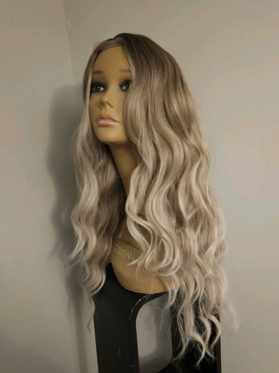 AMAZING LONG LACE FRONT ASH CREAMY MIXED BLONDE LONG WAVY WIG NEW