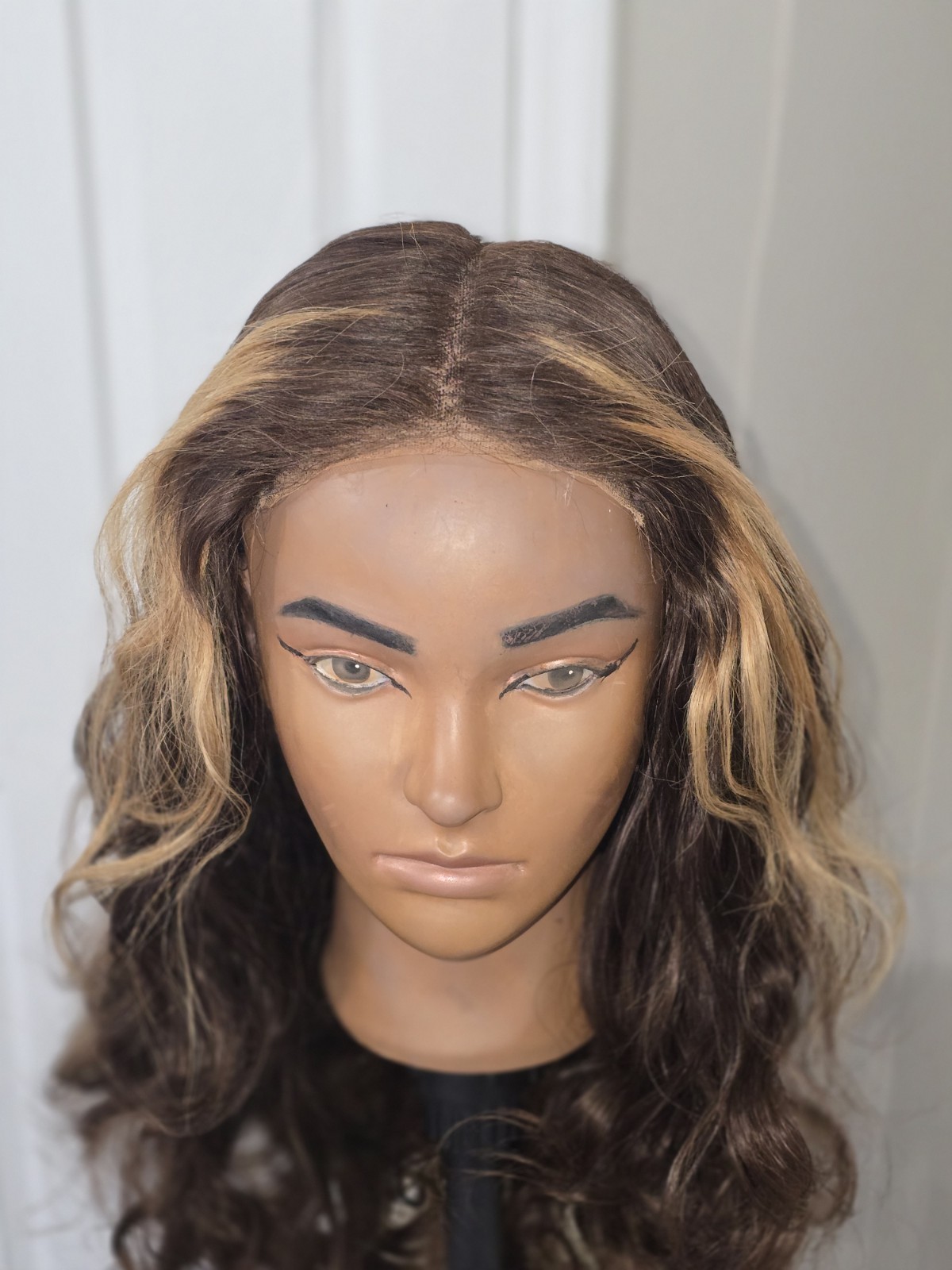100% virgin human hair Dark brown wavy 5×5 closure with blonde highlights