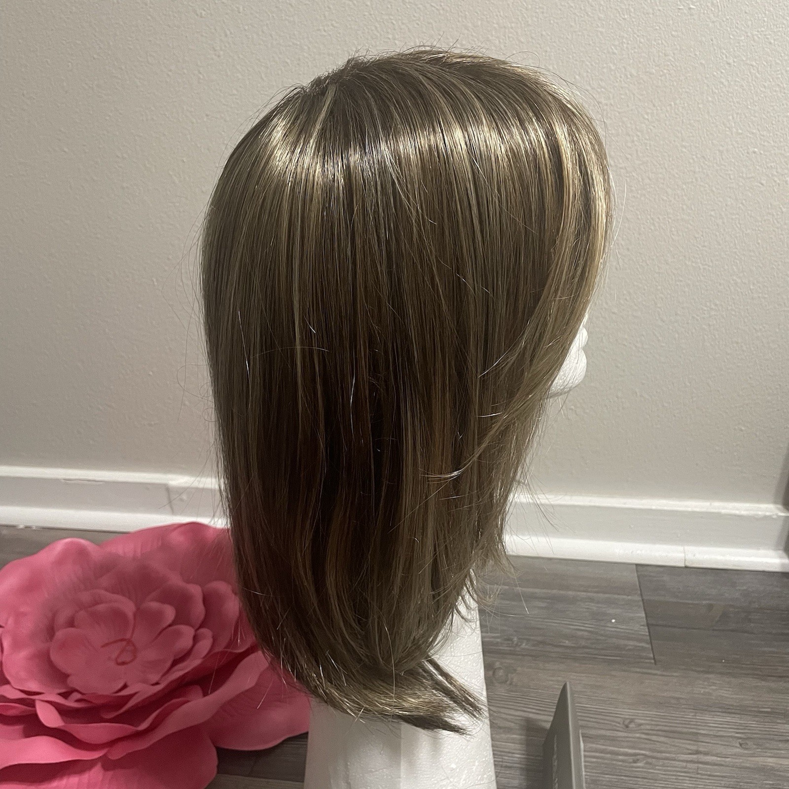 RAQUEL WELCH Hairuwear Watch Me Wow Synthetic Lace Front Wig SS Caramel SS10/16