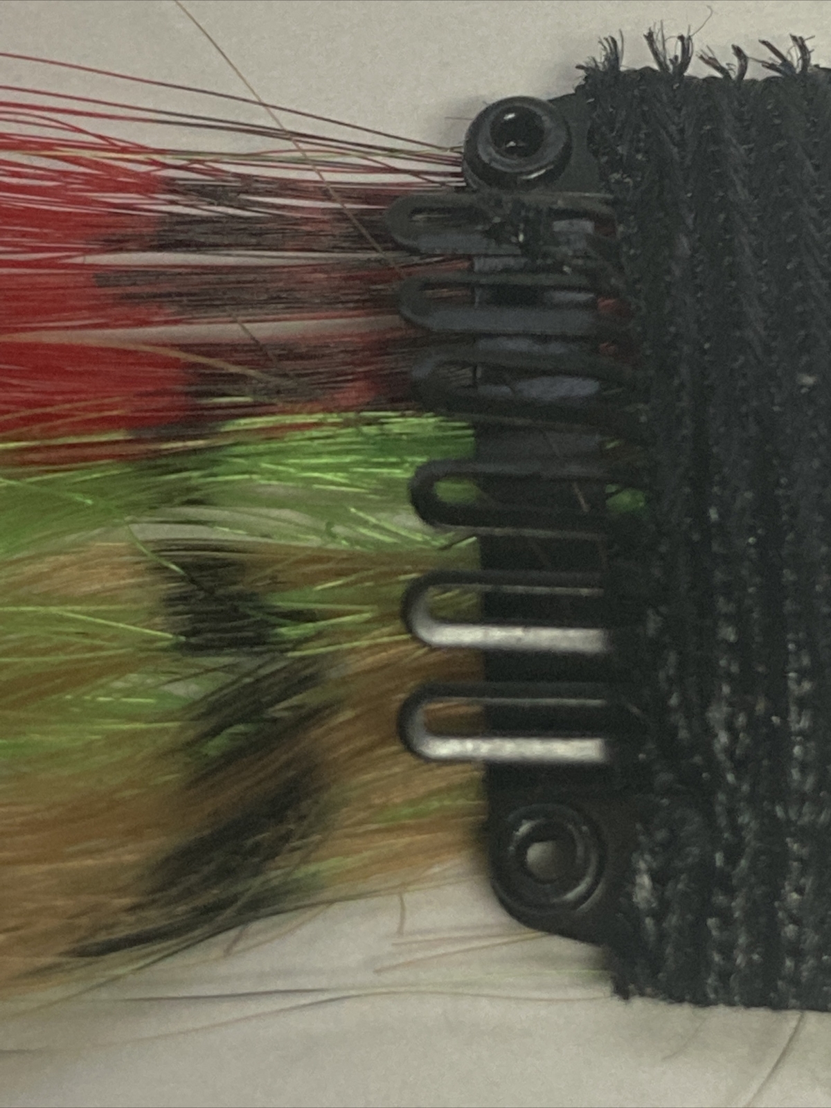 1 PIC HIGH LIGHT CLIP IN FAUX SYNTHETIC FEATHERS 16″ HAIR EXTENSION MIXED COLOR.