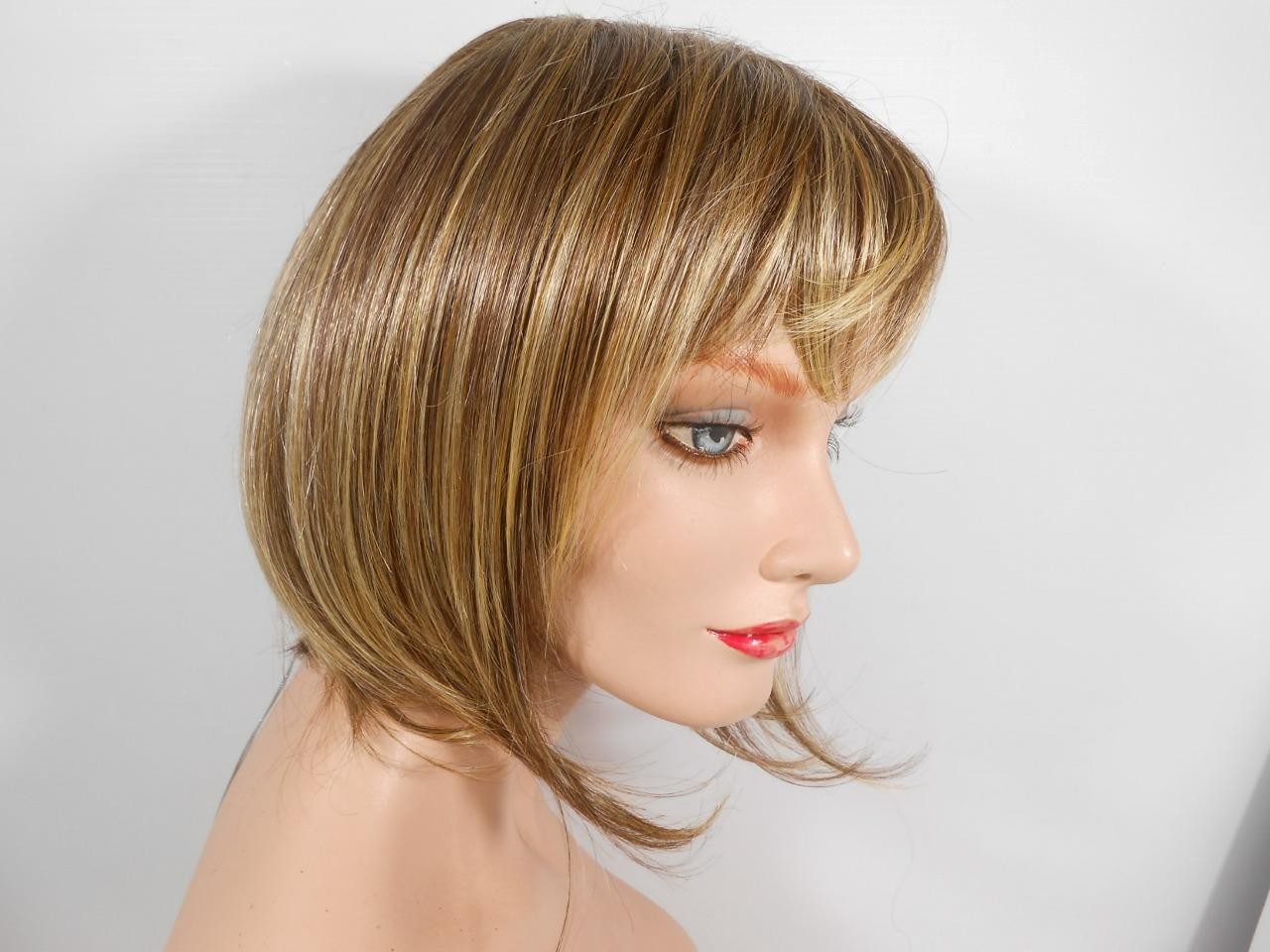 NEW HAIRDO WIG LAYERED LOVE AVERAGE 18H257 GLAZED MOCHA MED BROWN/GOLD R11S+