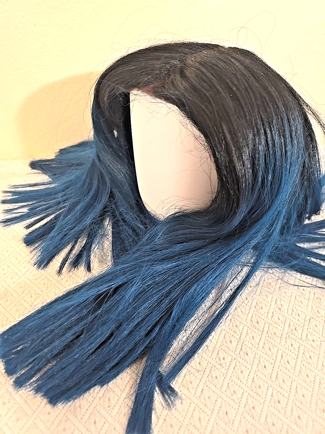 Bobbi Boss Wig Cobalt Blue/Black Short