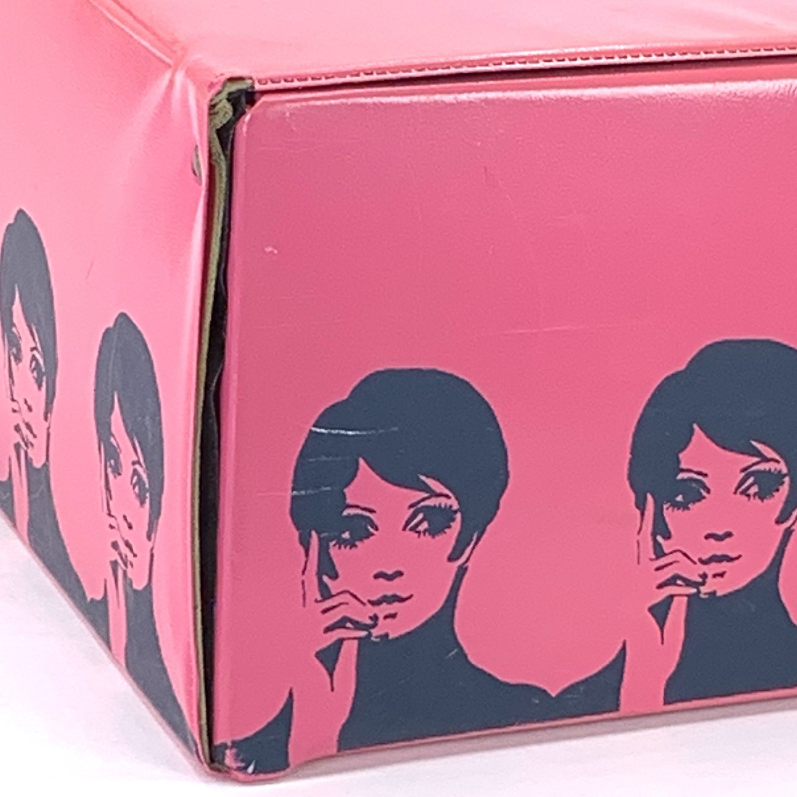 Vintage Carousel Mod Wig Carry Case Pink Vinyl with Wiglet Hairpiece * Read