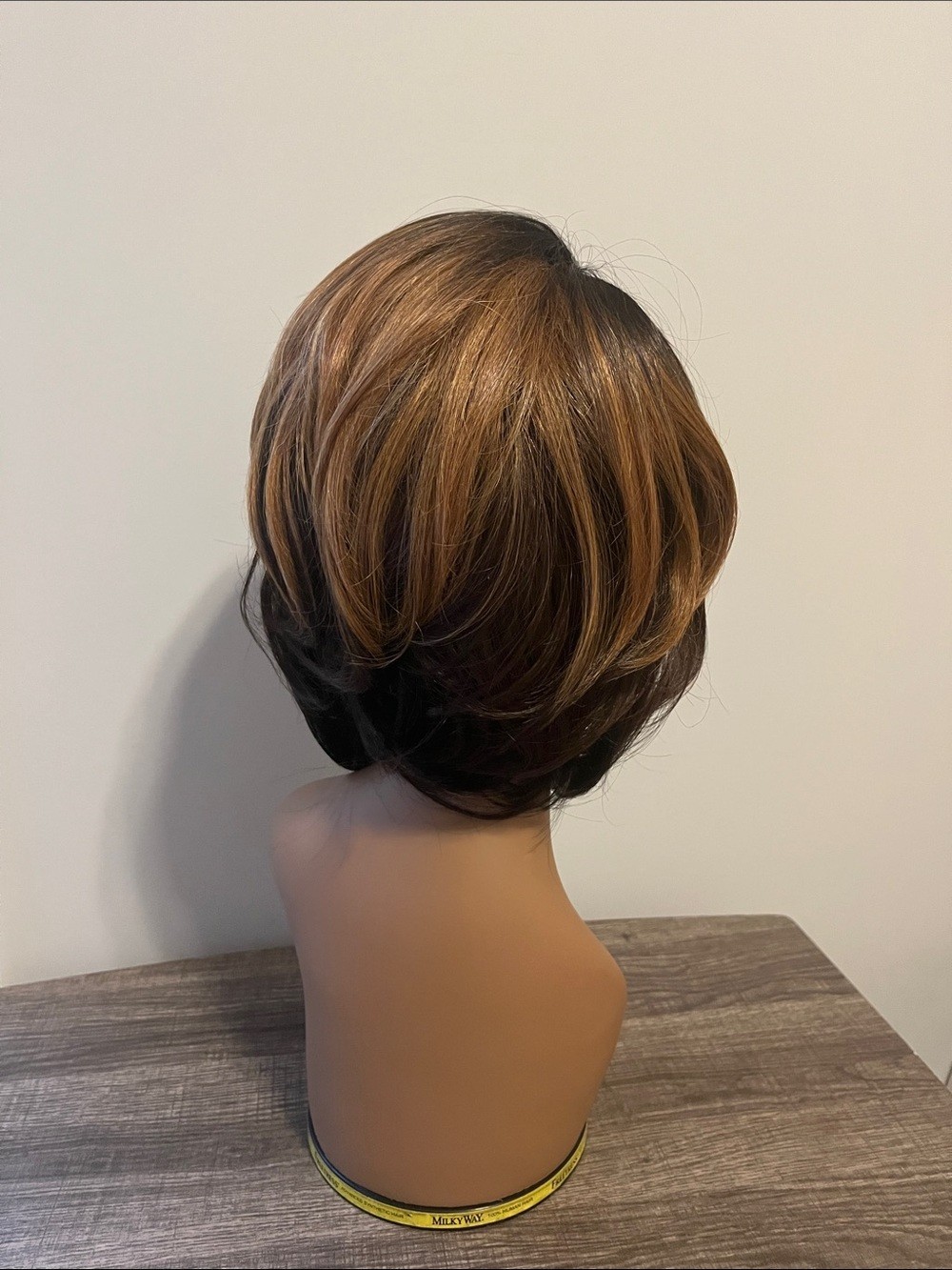Vanessa Tops VC Lydian C-Side Lace Part Wig Synthetic Short Layered Wig