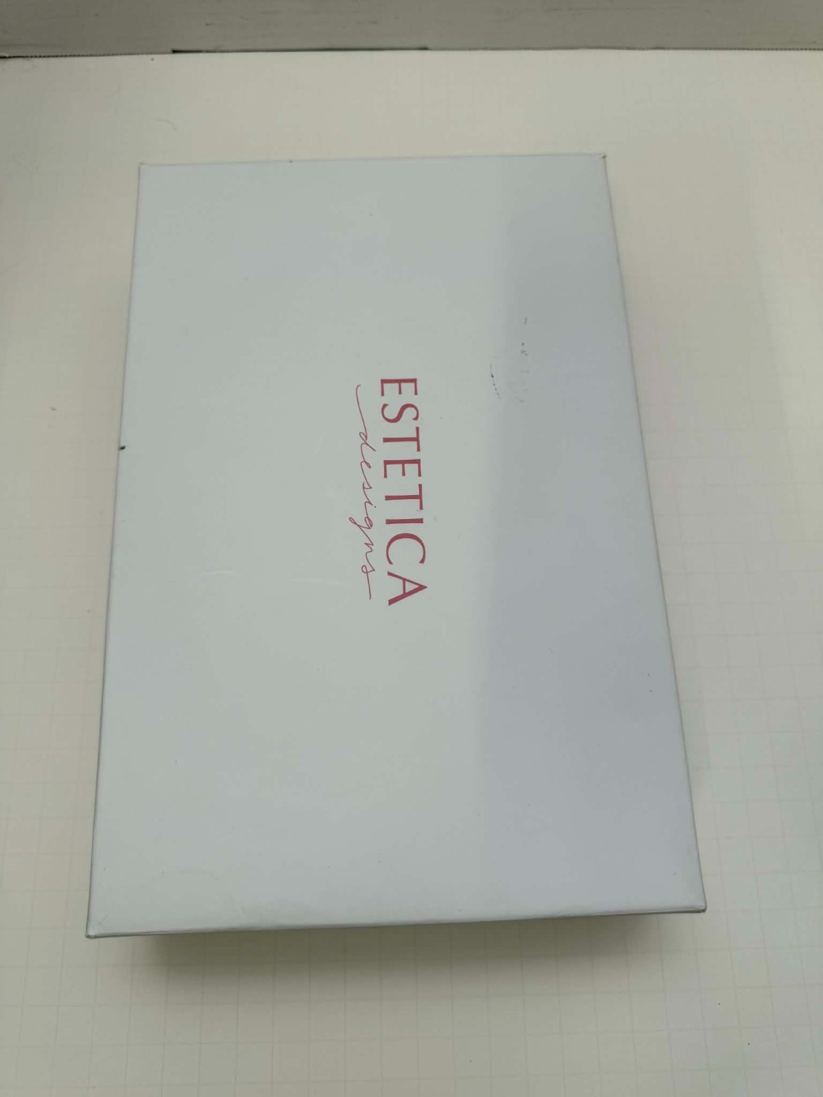 Estetica Designs Wig True R14/8H New