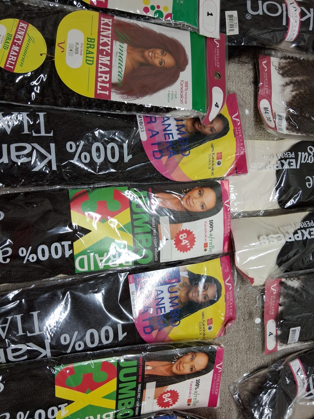 Vivica A Fox Mixed HAIR EXTENSION LOT Of 31 Kanekalon 84″