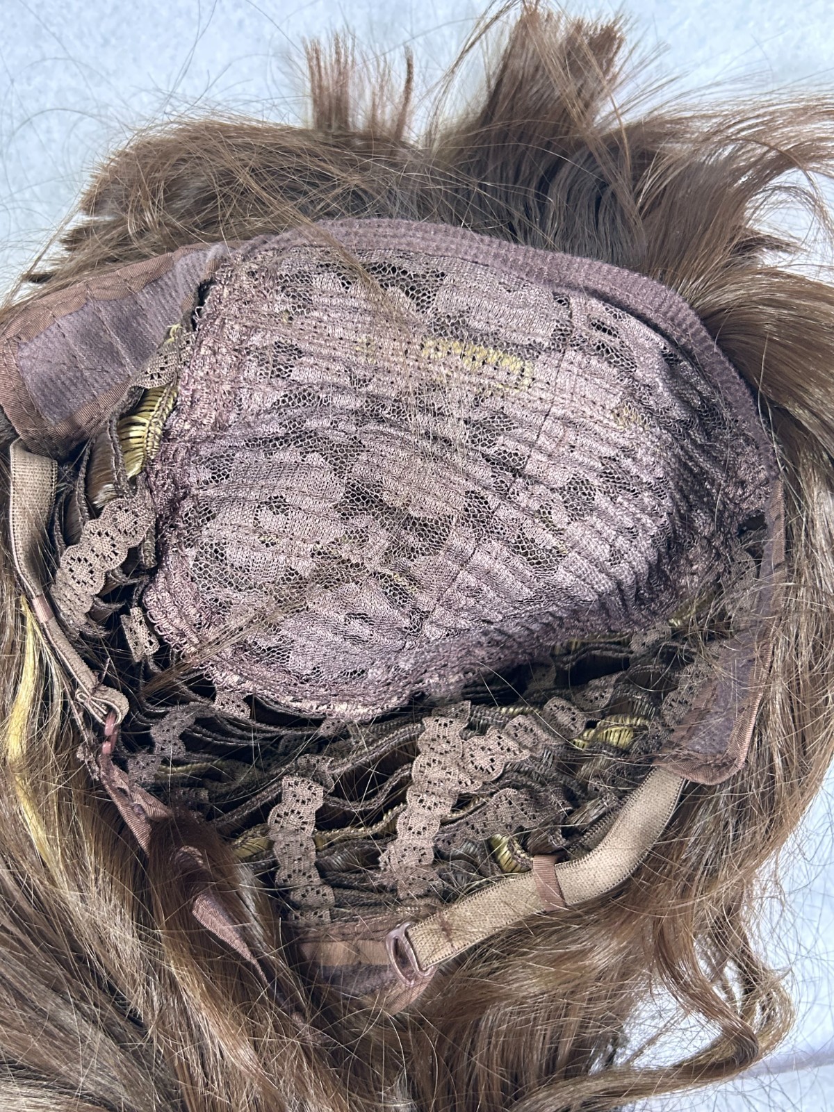 Topper Brown Blonde Highlight Wavy Synthetic Wiglet Adjustable NEW Open Box