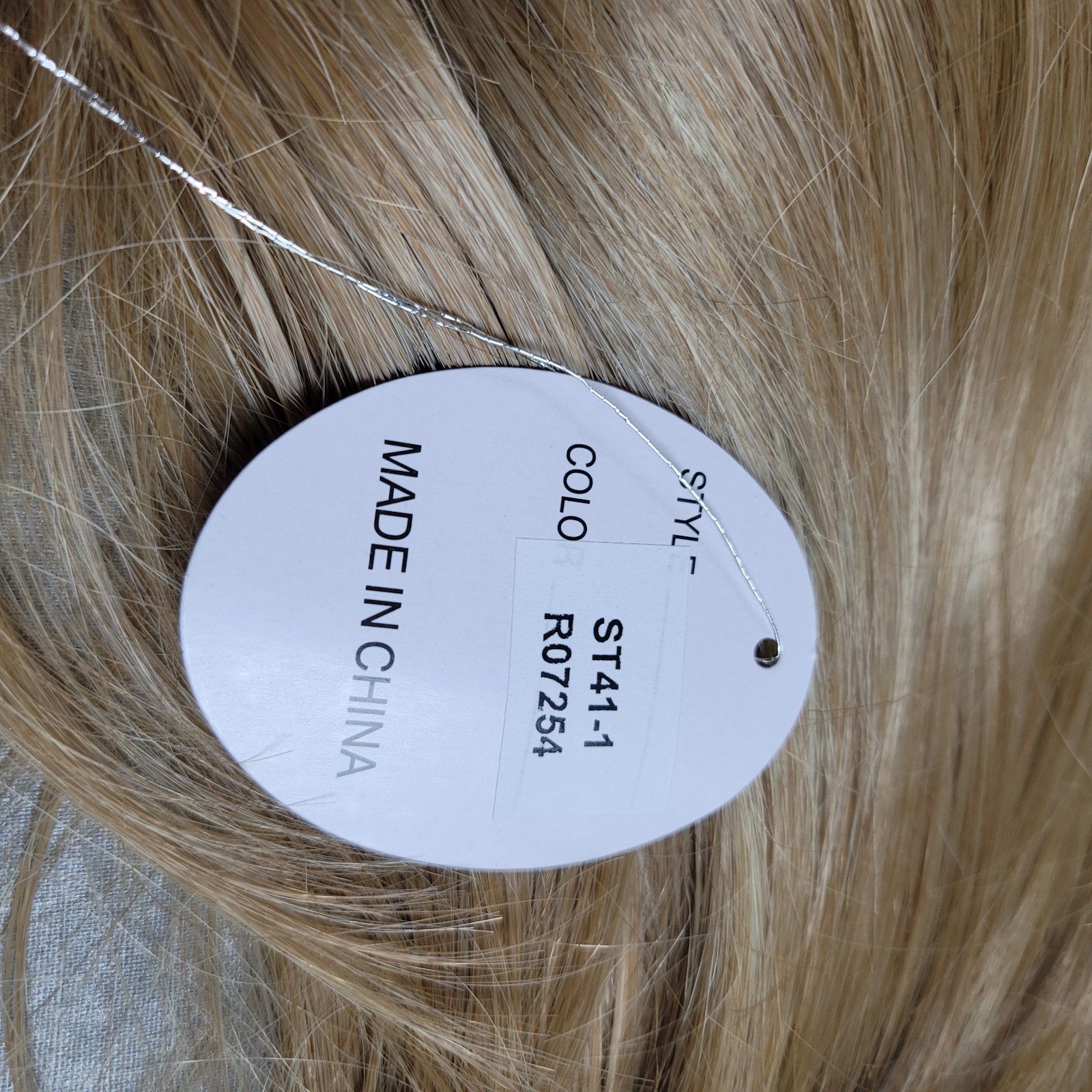 Natural Mixed Blonde Dark Roots Synthetic Hair Medium / Long WIG Cosplay
