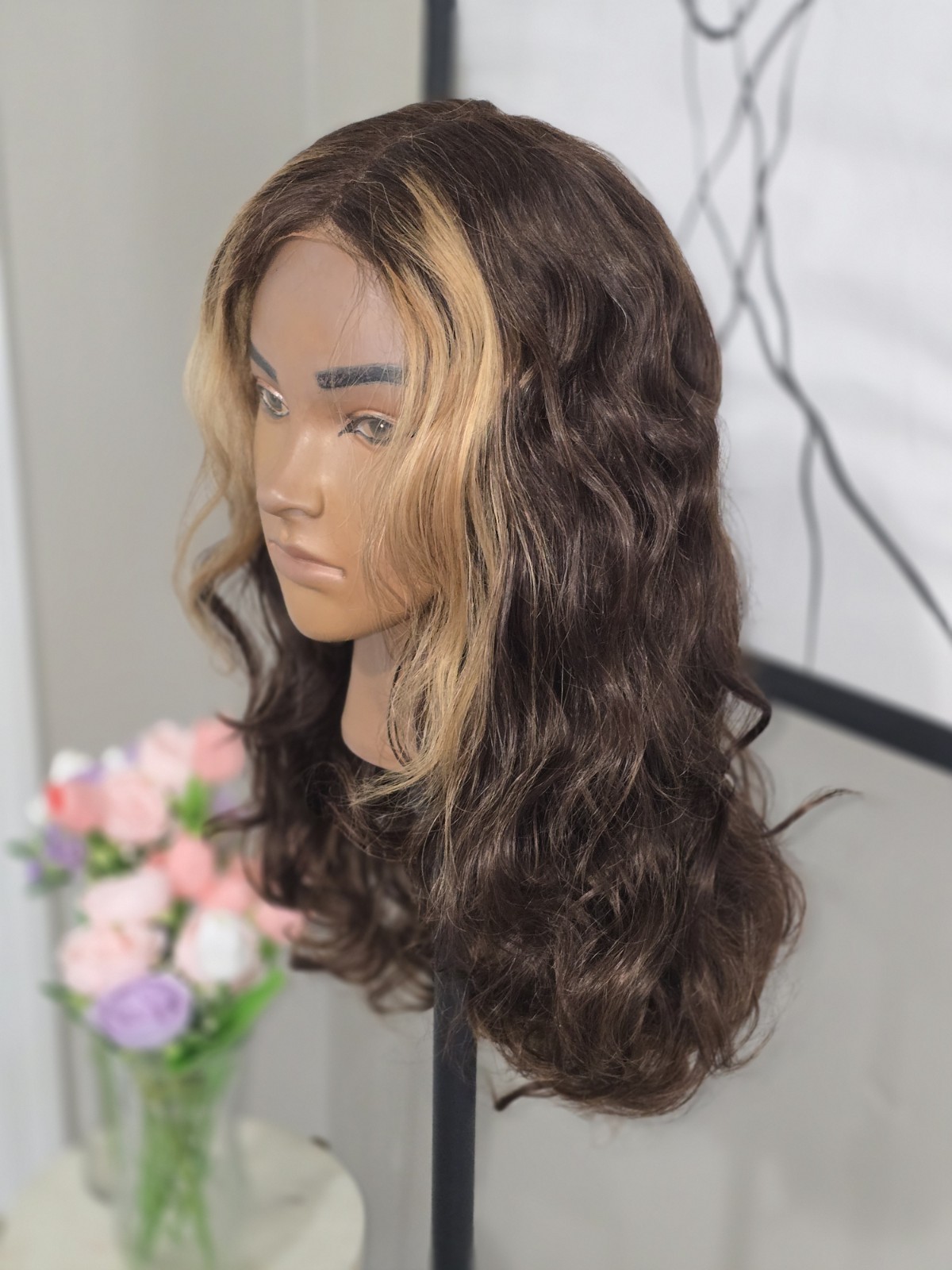 100% virgin human hair Dark brown wavy 5×5 closure with blonde highlights