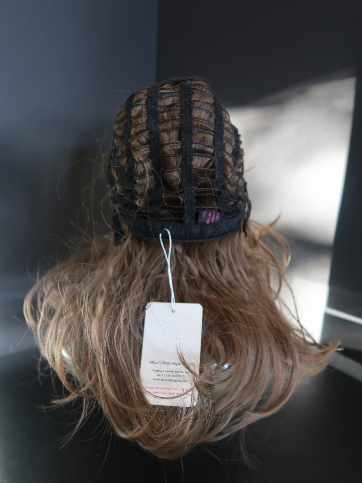 WIGSBUY Light Brown SYNTHETIC WIG LAYERED WITH BANGS CAPLESS COOL MESH CAP