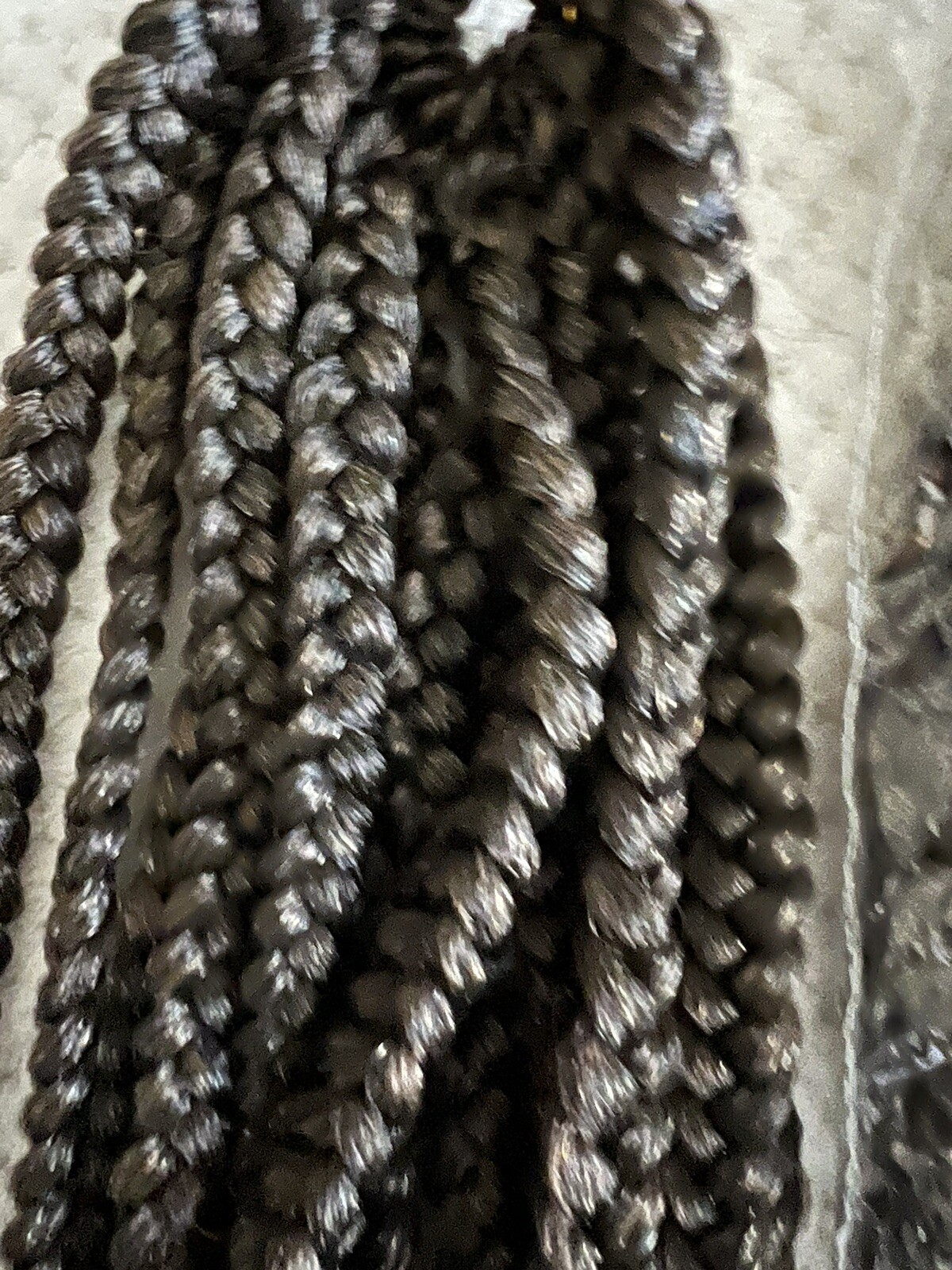 Women’s ombre hair braids Extensions. 4 Bags. 12 In Each Bag.