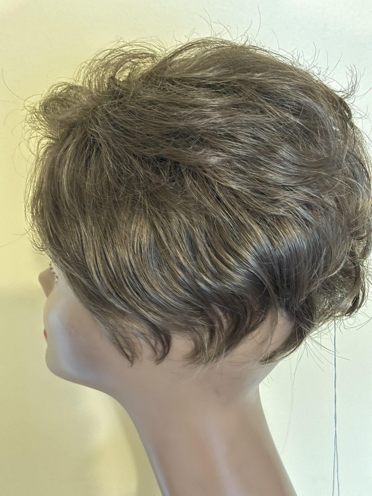 New TWC “Sure Thing” Topper Hairpiece #10 Medium Ash Brown 4 Pressure Clips NWT