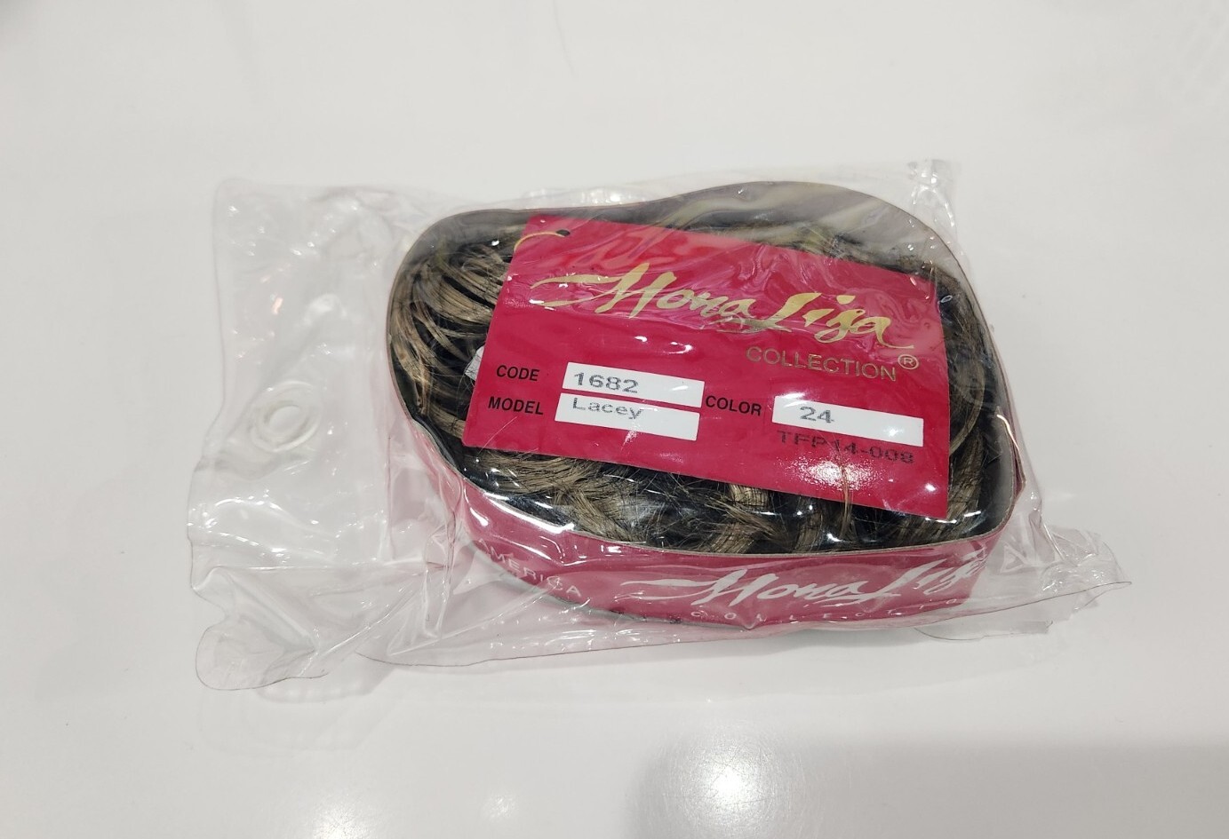 3.5″ Curly Scrunchie Ponytail Synthetic 24 Light Golden Blond Messy Bun