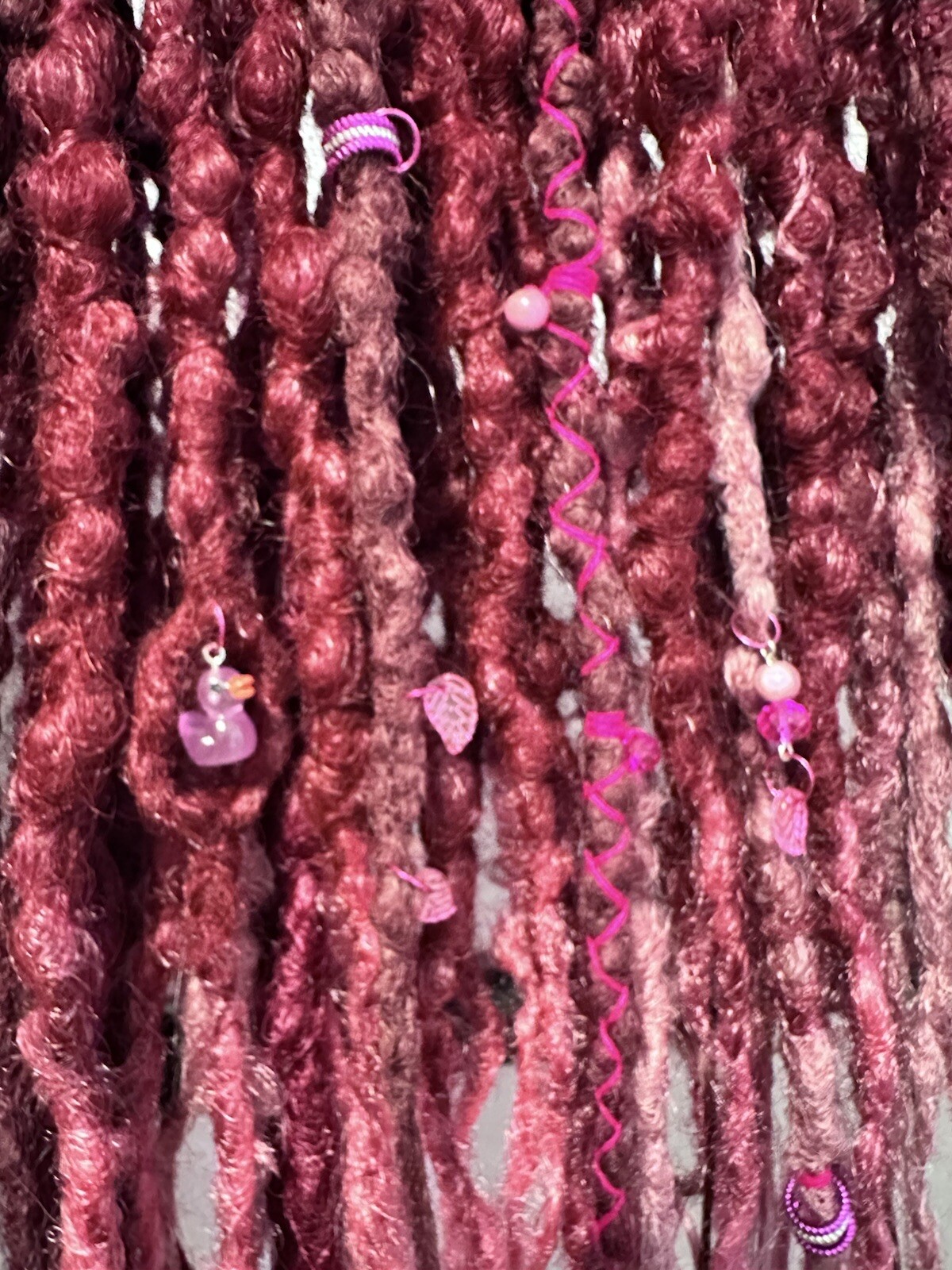 Dreadlocks DE 55 pieces – 110 ends + free elastic band decoration