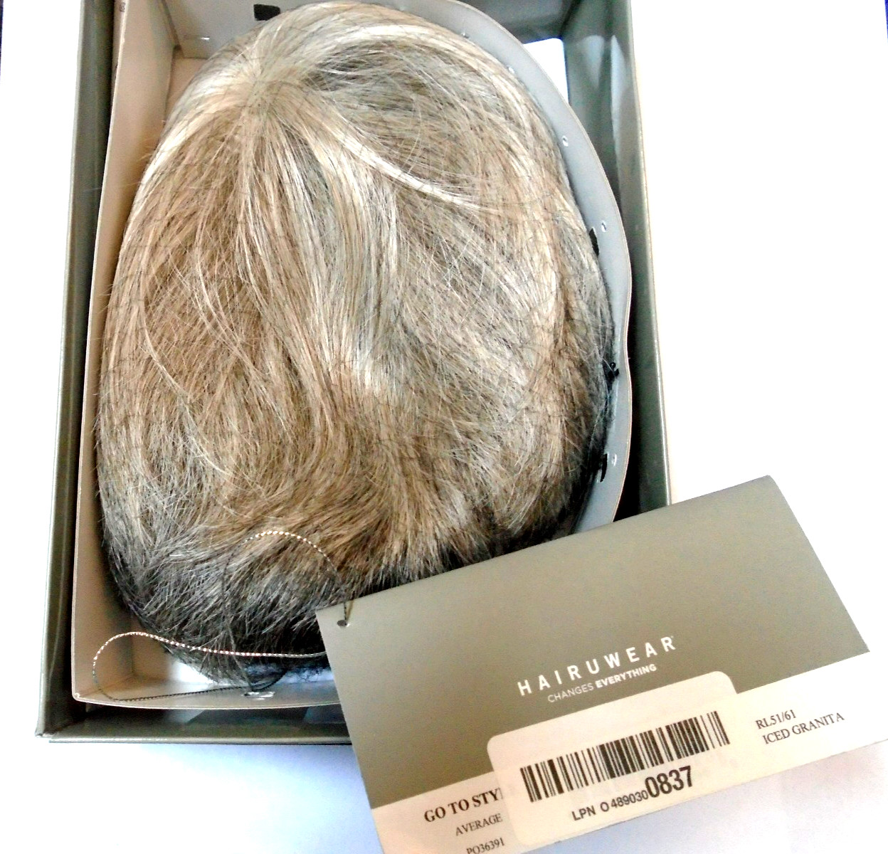 Raquel Welch Voltage Short Layered Wig Hairuwear Averge. Cap R51/61 Iced Granita