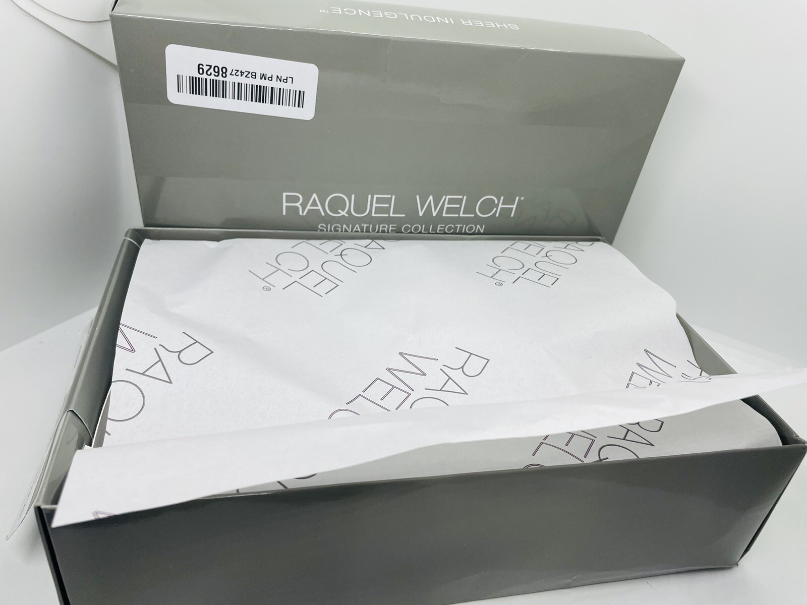 Raquel Welch AHEAD OF THE CURVE Average SS4/33 SS Eggplant Mid Length Layered