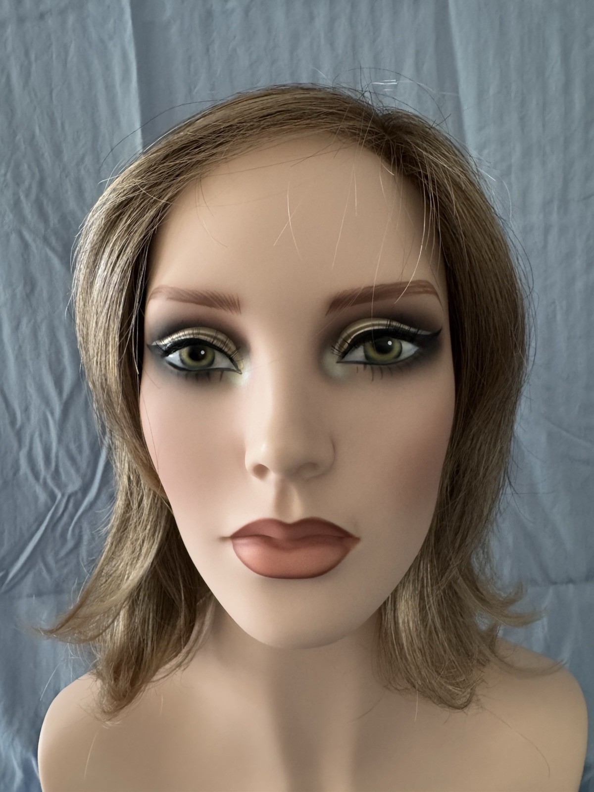 RENE OF PARIS CLARA WIG BNWT STUNNING CARMEL BISCOTTI COLOR SUPER DEAL!!