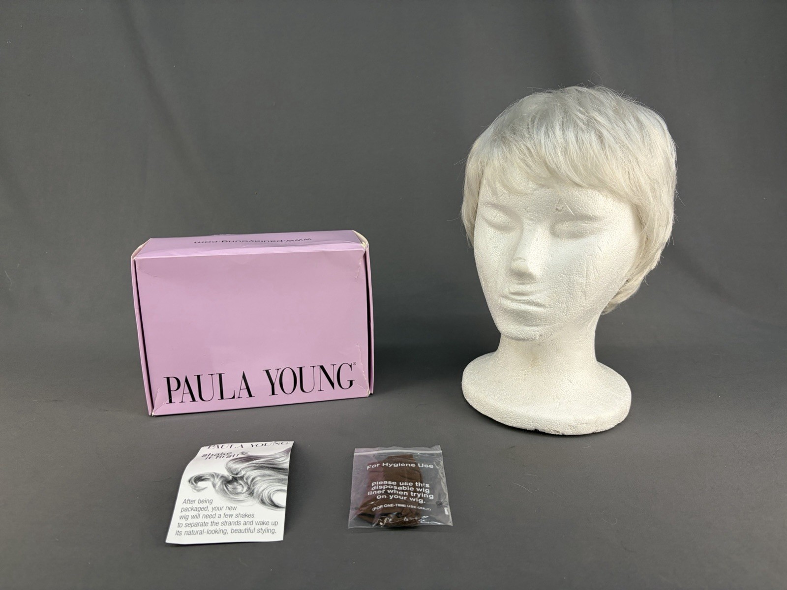 New Paula Young White/Gray Short Hair Wig Adjustable A3433 Casey 60 Petite