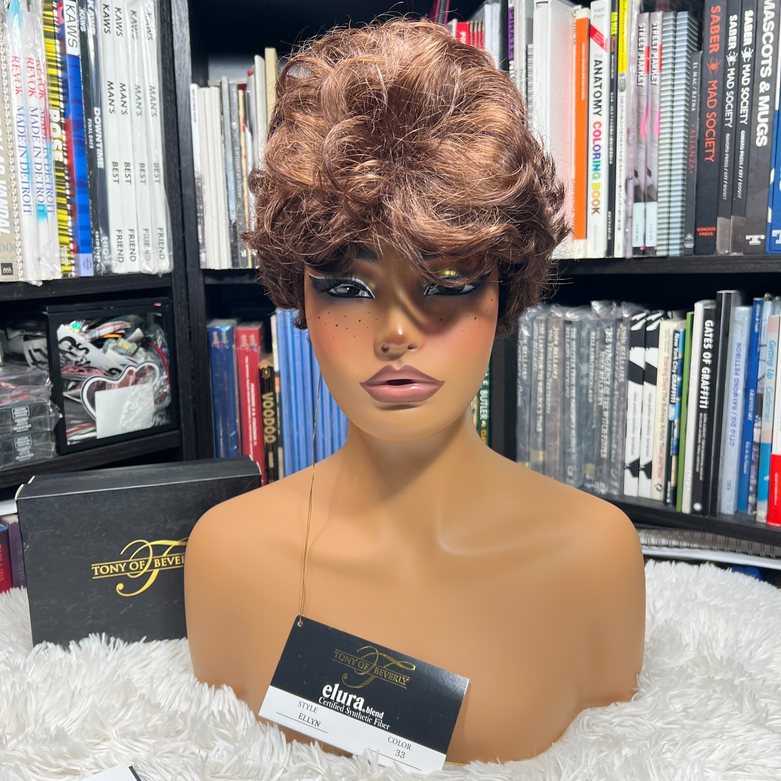 TONY OF BEVERLY ELURA WIG ELLYN 33 DARK AUBURN
