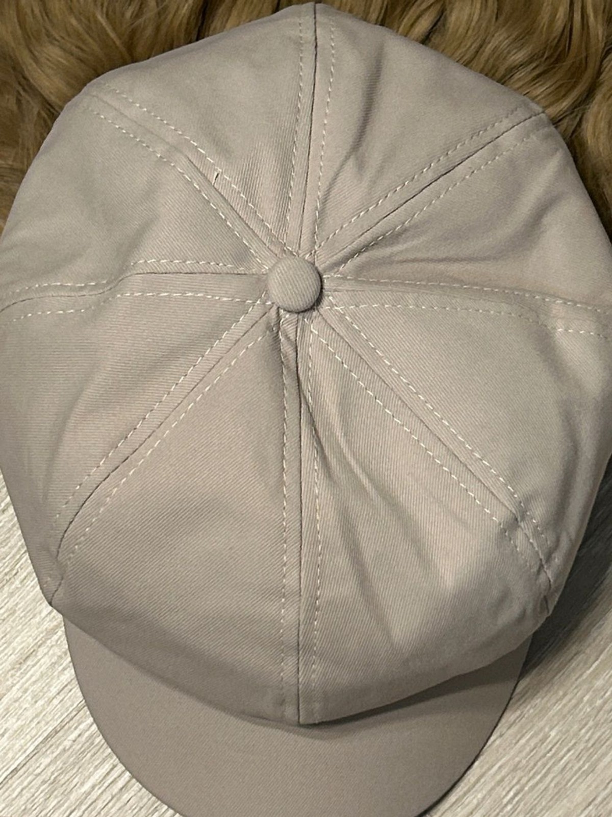 Beige Newsboy Cap Medium Length Golden Blonde Wavy Wig