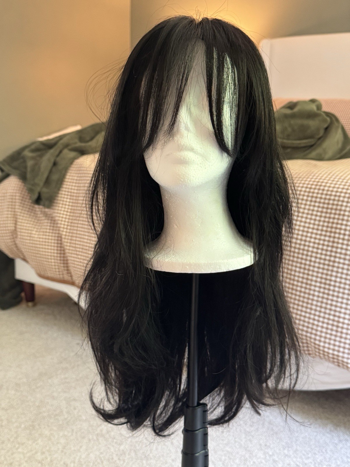 Preowned 9×6 Lace Human Hair Glueless Wig W/Curtain Bangs 20 inch- Jessie’s Wig