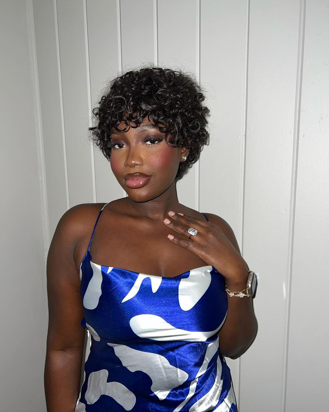 LUXLUXE Jada Curly Pixie 9.5 in Long Full Wig Full Cap Wig,BFH-0004