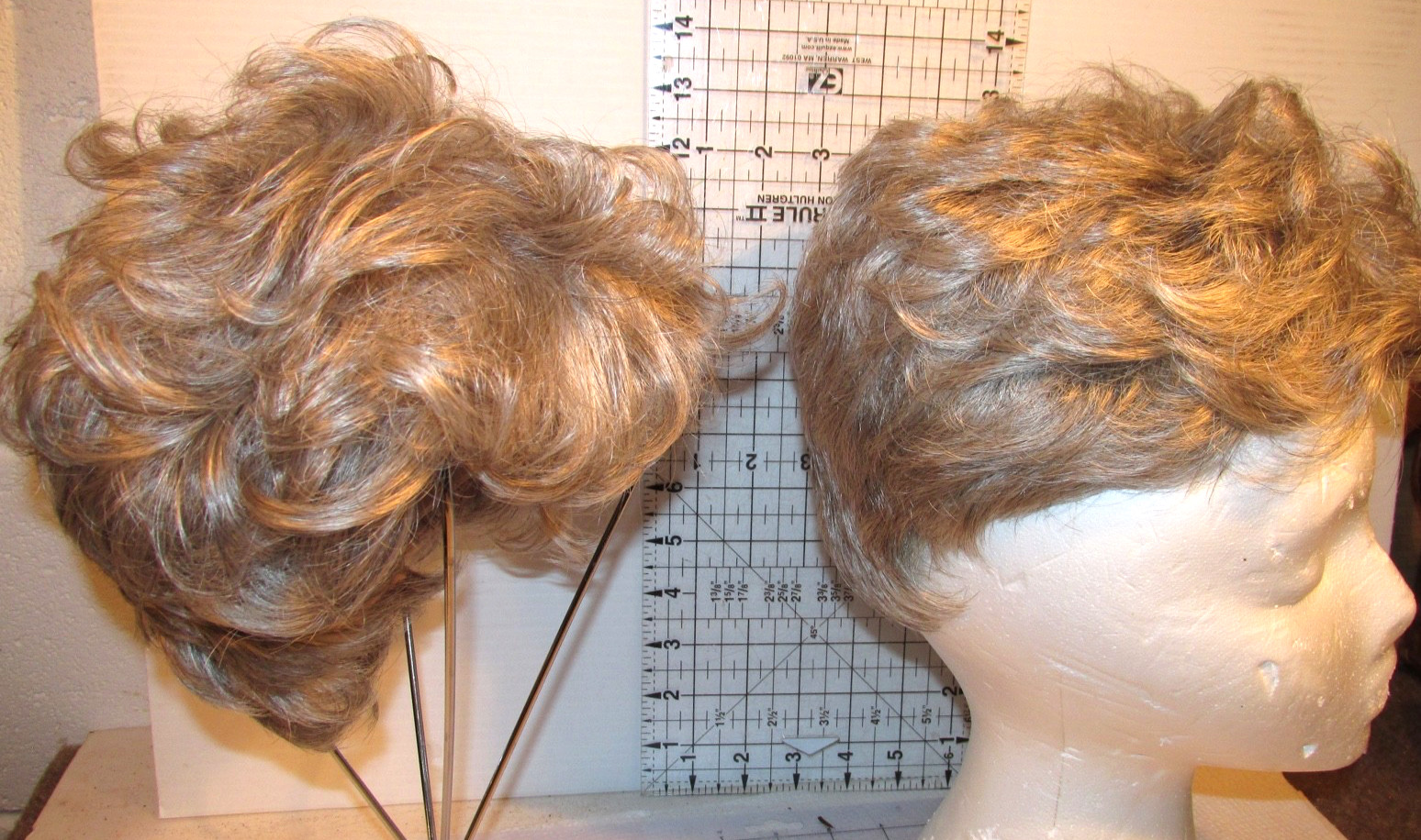 lot (2) Paula Young Wig GREY Short Cropped Layers Silver
