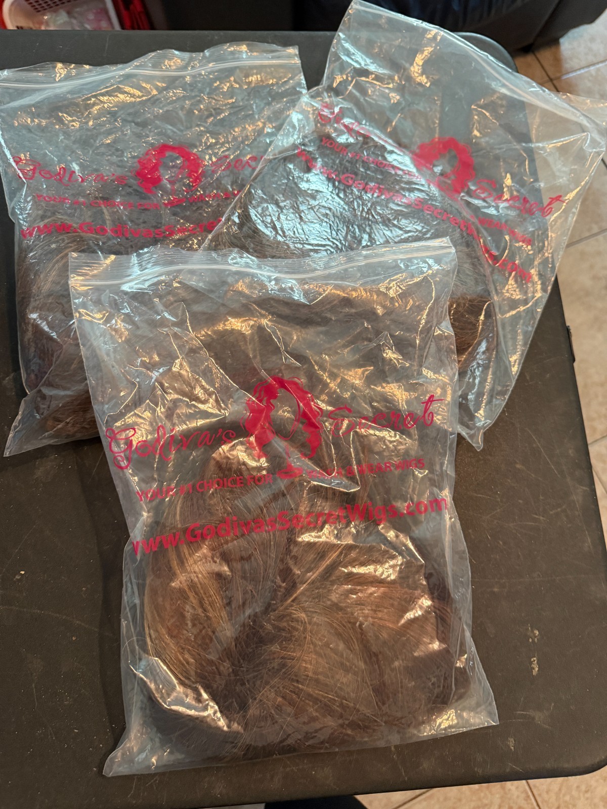 3 Godiva’s Secret Wigs SHORT LIGHT BROWN WITH HIGHLIGHTS LAYERED NATURAL