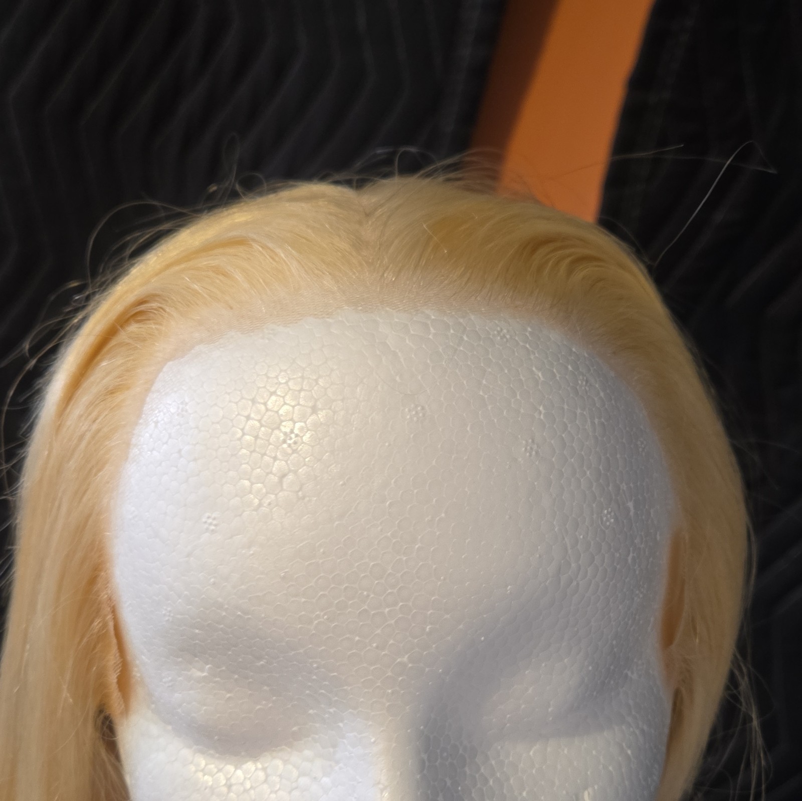 UNice Glueles Lace Front Human Straight Blonde Wig Middle Part 24in / 234gm