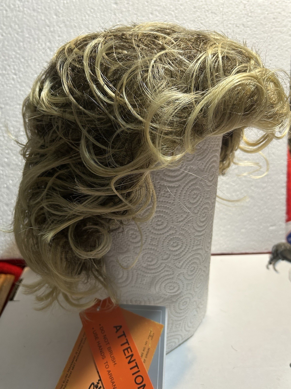 Lot Of 10 Rene’ Of Paris Original Vintage Wigs 747 VANESSA T26/8 NIB Elura Blend