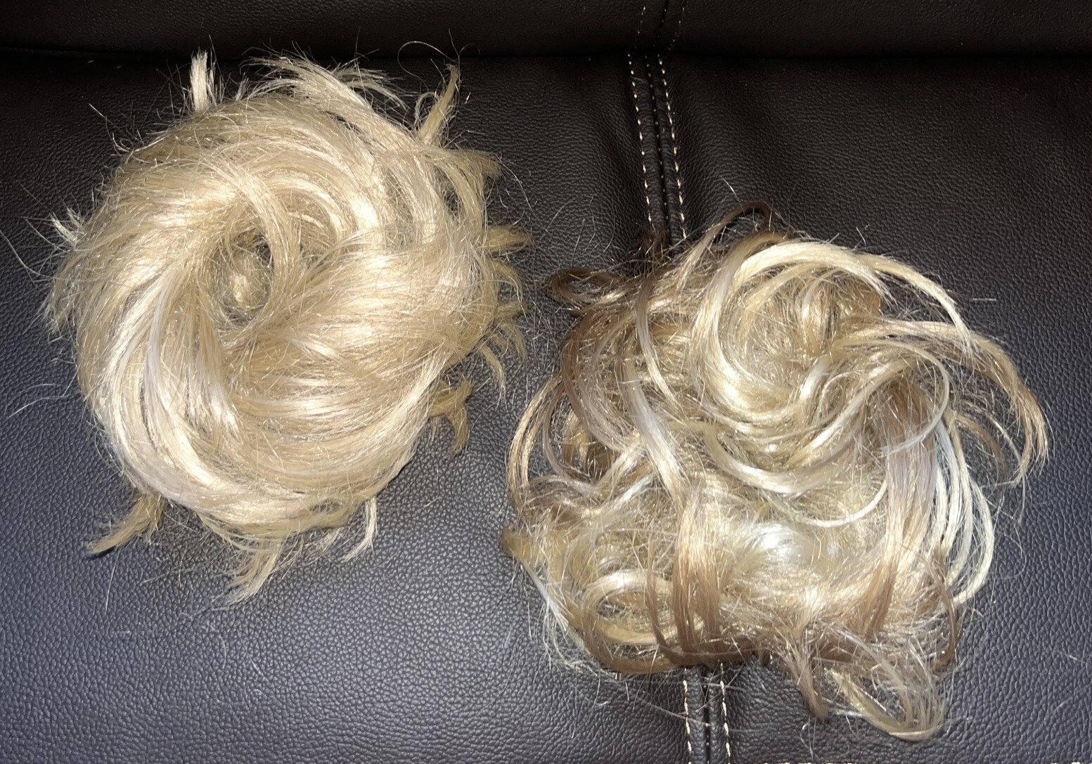 4 PIECE BLOND HAIR ACCESSORIES SCRUNCHIES PONYTAIL BRAID BUNS EXTENTION CLIP
