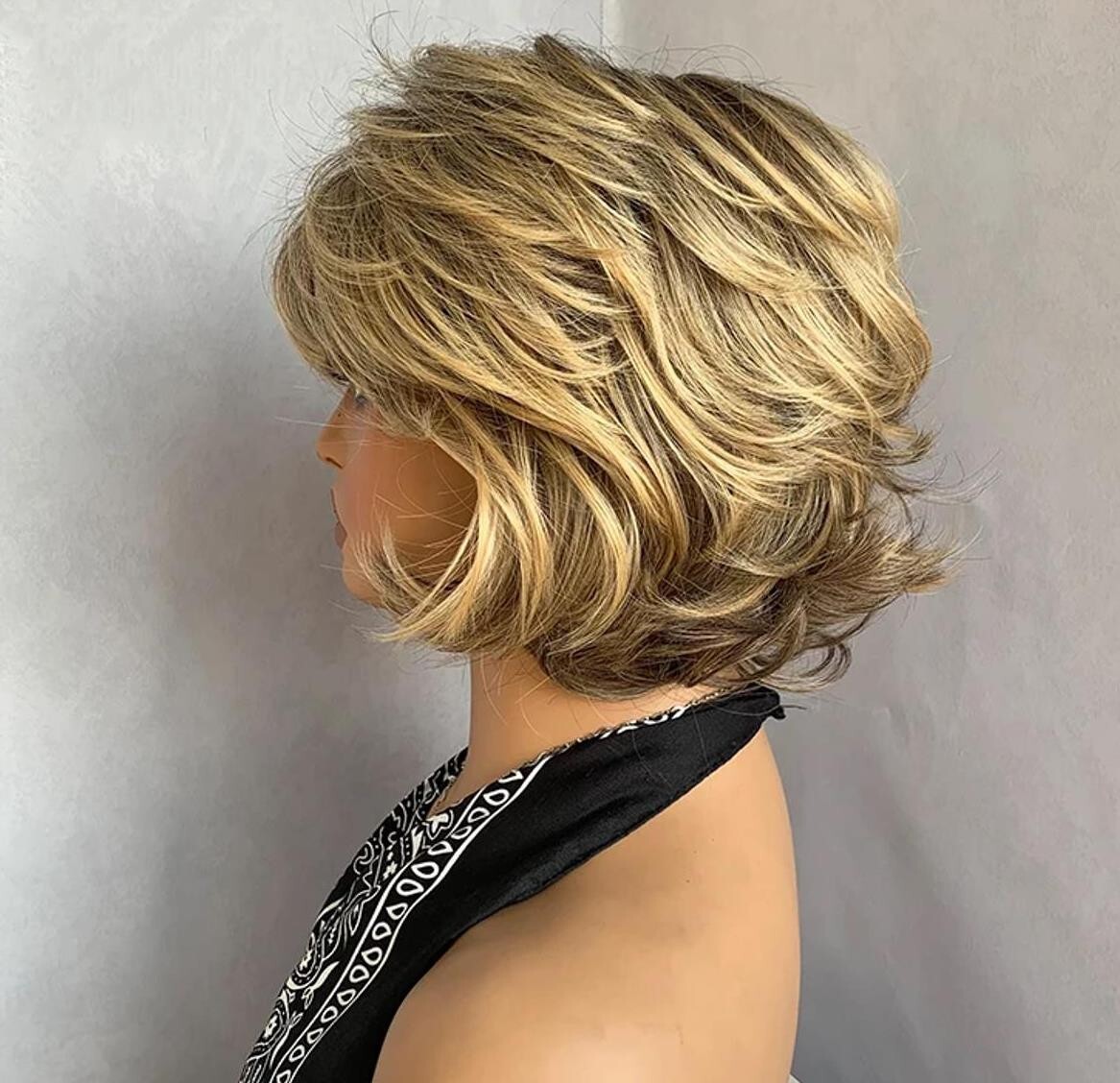 2026 Women Brown Blonde mix Short Hair Wigs Daily Party Natural Full Wig