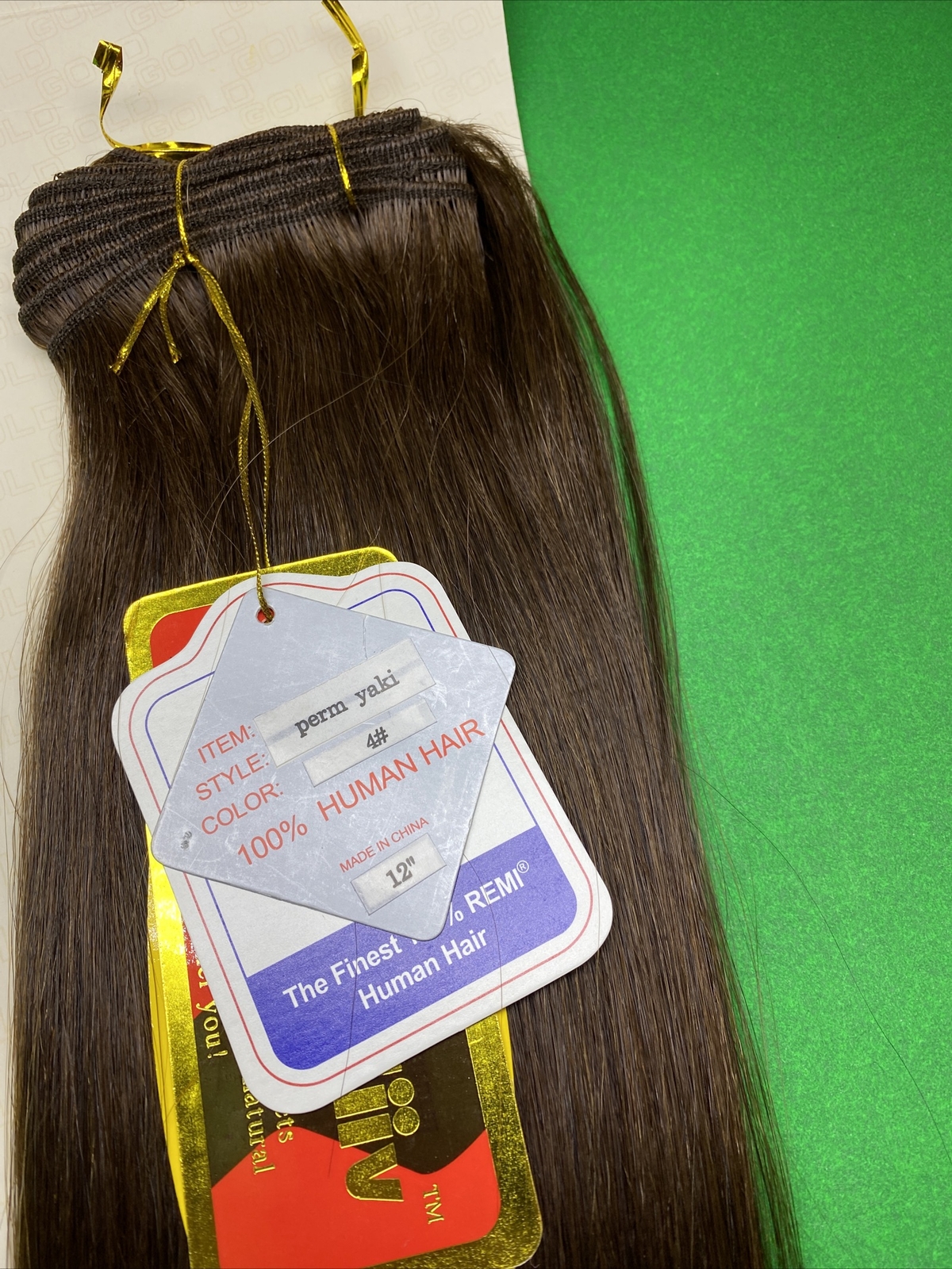 Unique_Wiiv_100% Human Hair SILKY WEAVE_12″_#4_by BOHYME