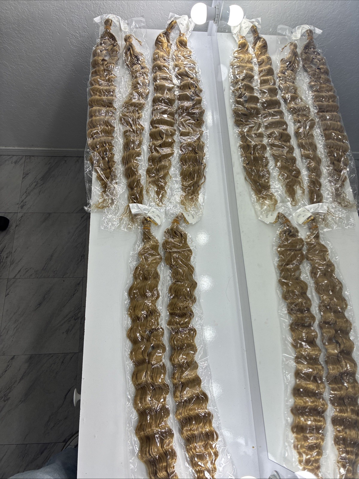 WOMENS BROWN/ BEIGE Hair Bundles 24 Inches Each Bundle Of 6