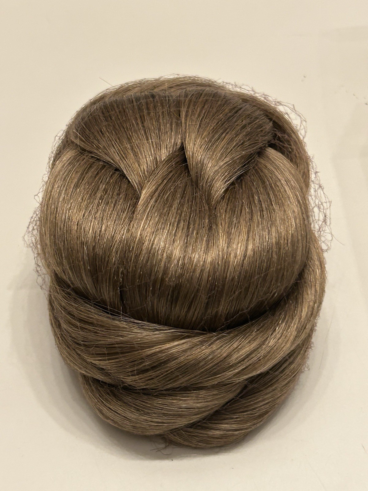 2 – HairDo Updo Hairuwear Clip-In Buns Jessica Simpson Ken Paves -Chestnut Toast