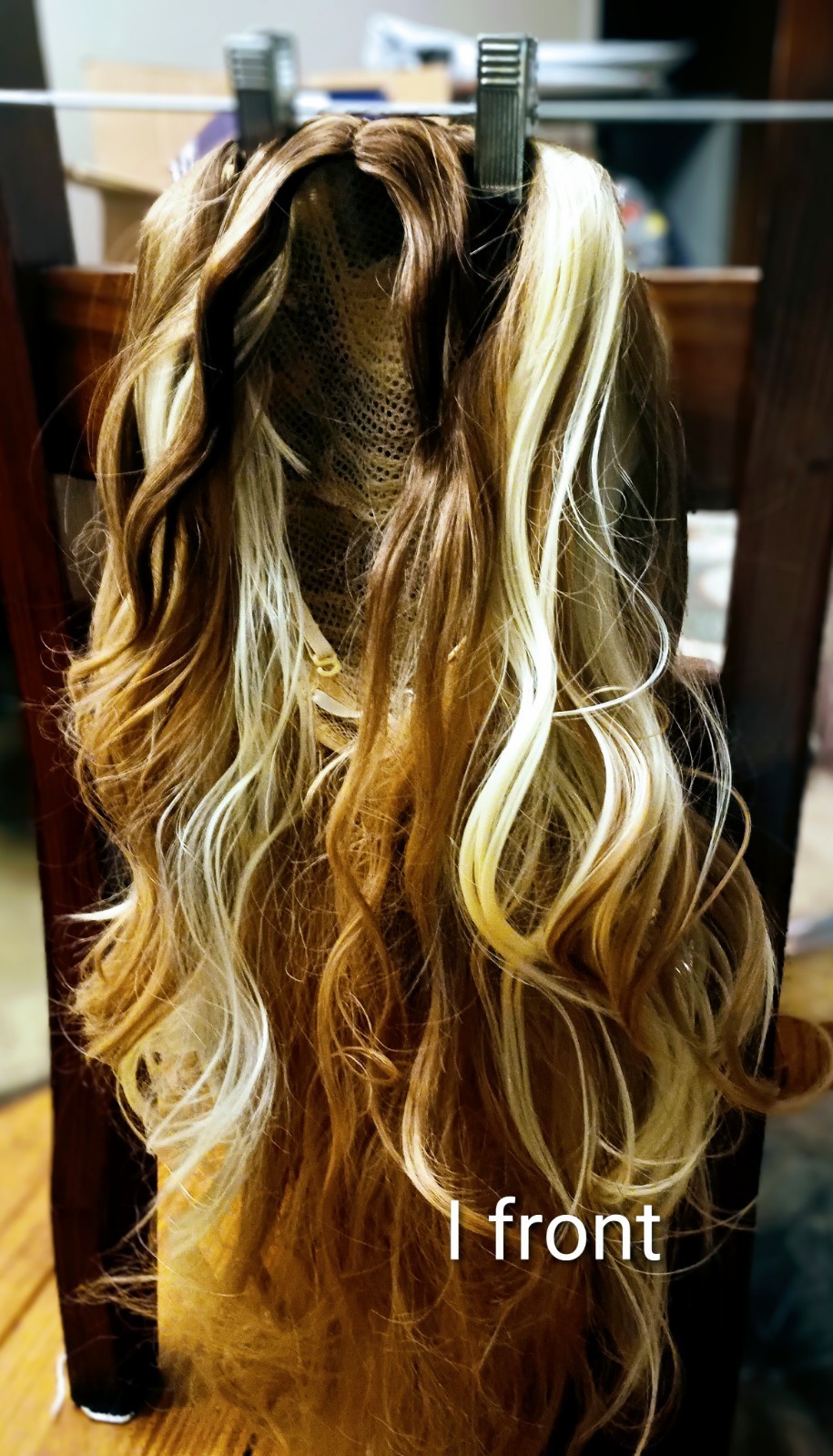Clip-In Wavy Synthetic Wig Golden Brown/Light Blond Highlights 21-30in Free-Part
