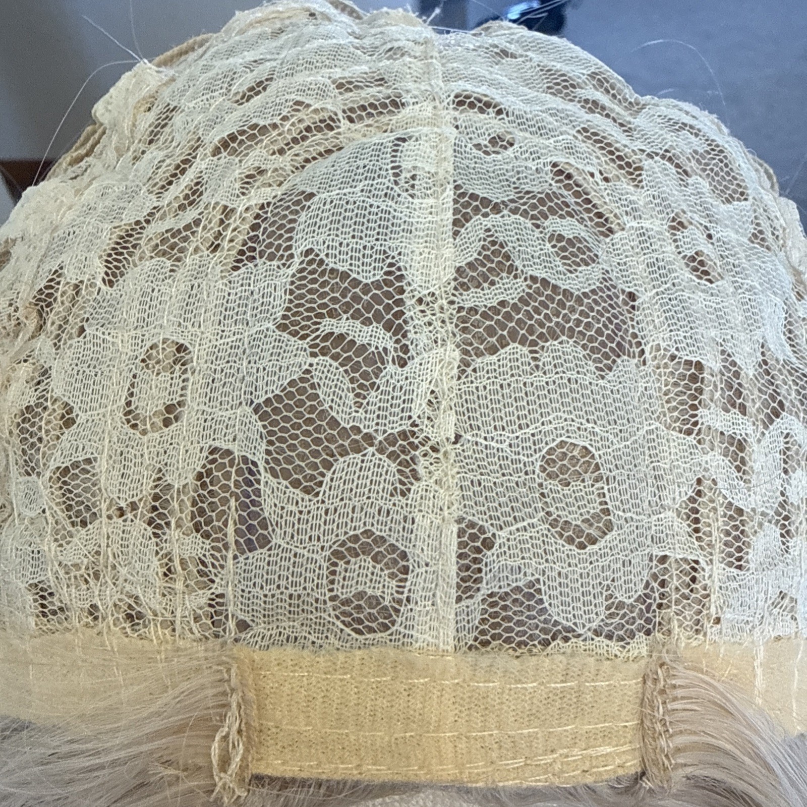 New 400 Lace Cap So Soft Feels Real 28” 613 Blonde Lace Cap Curtain Bangs 400
