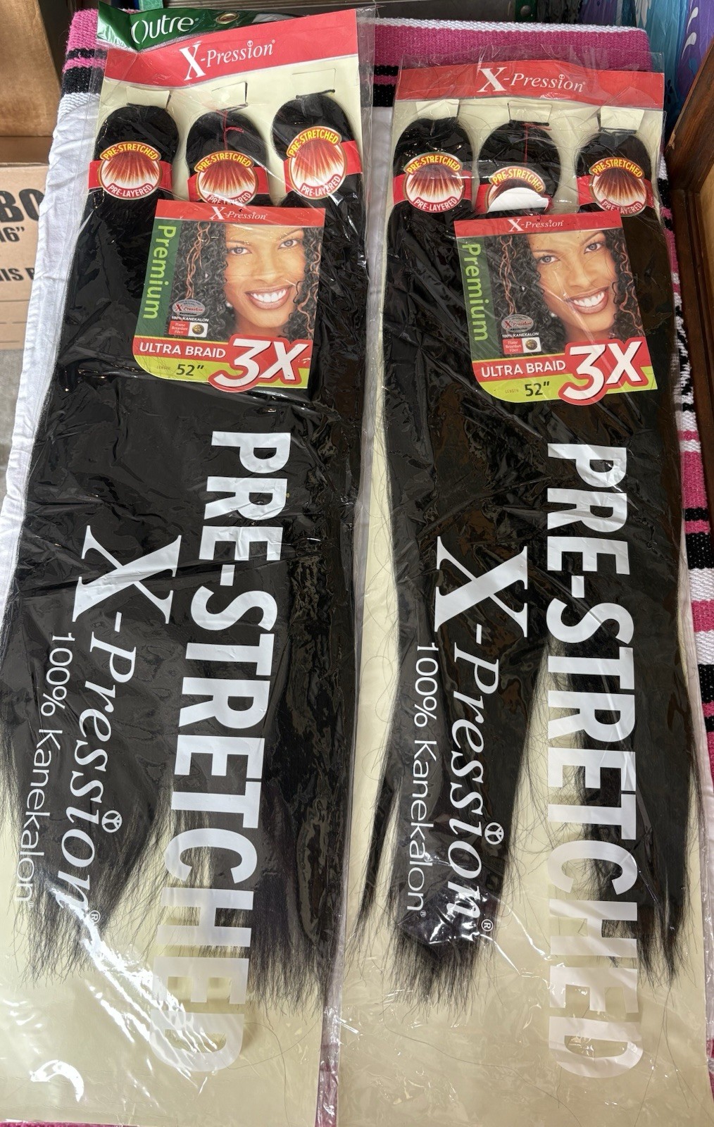 Outre X-Pression Pre-Stretched 3X 52in Black Synthetic Braid Extensions