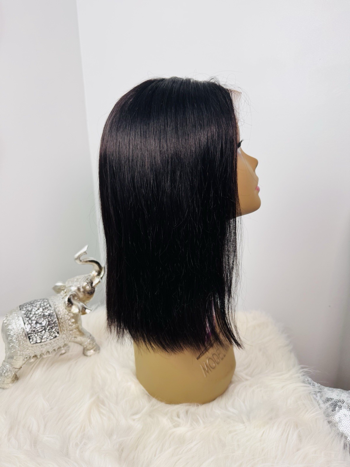 4×4 10A 180% Blunt Cut Closure Bob Wig- Glueless strap Is Included-not In Pic