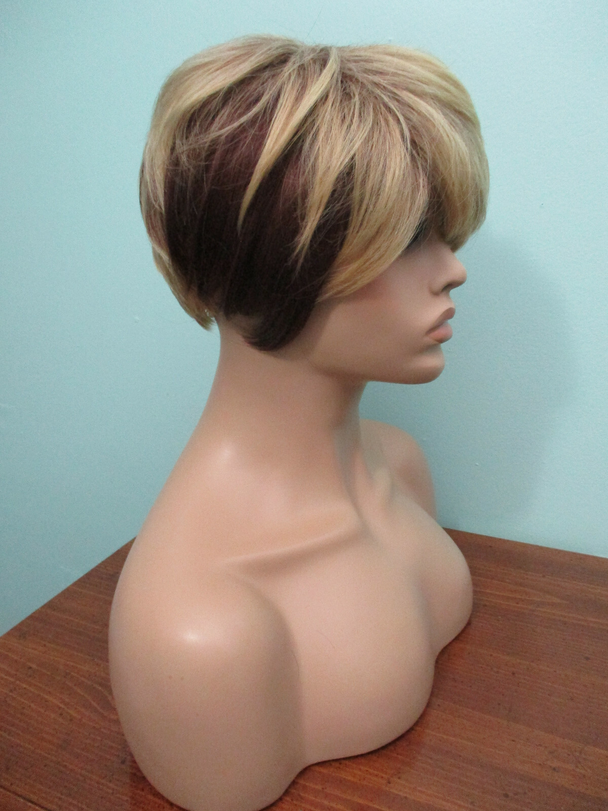 4 – 6″ blonde and medium brown asymmetrical WEDGE style WIG – sideswept bangs