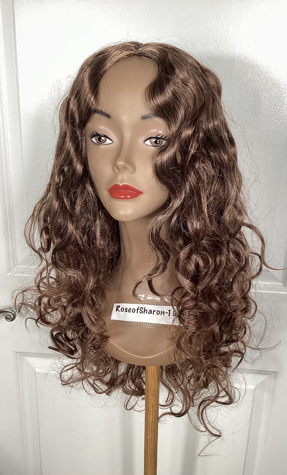 NEW! Beautiful Wig 25” Long Golden Brown Center Skin Part Size LARGE Net Cap D-4