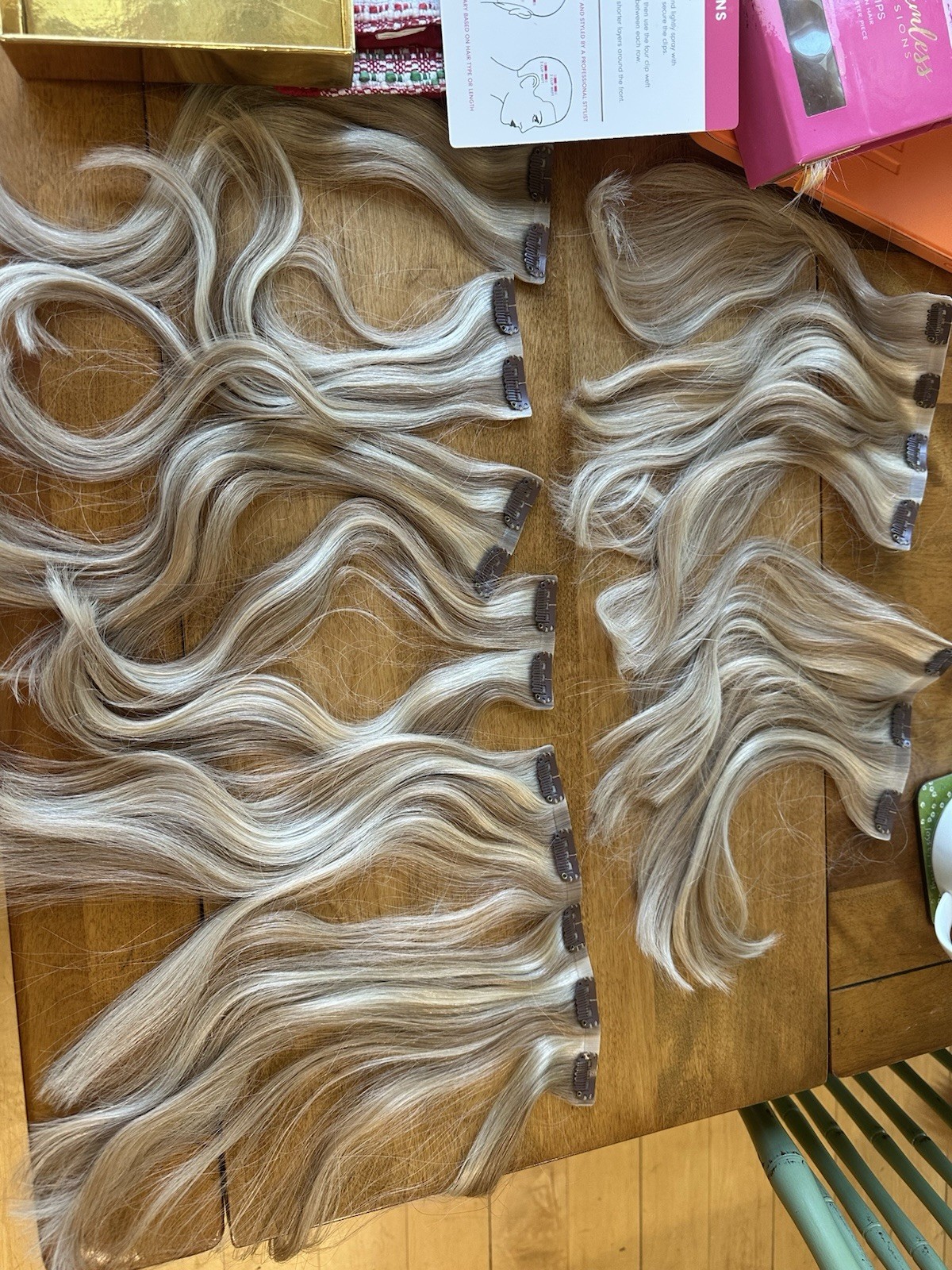 Glam Seamless Hair Extensions 7 Pc. Blonde highlight human remy hair 10-13” READ