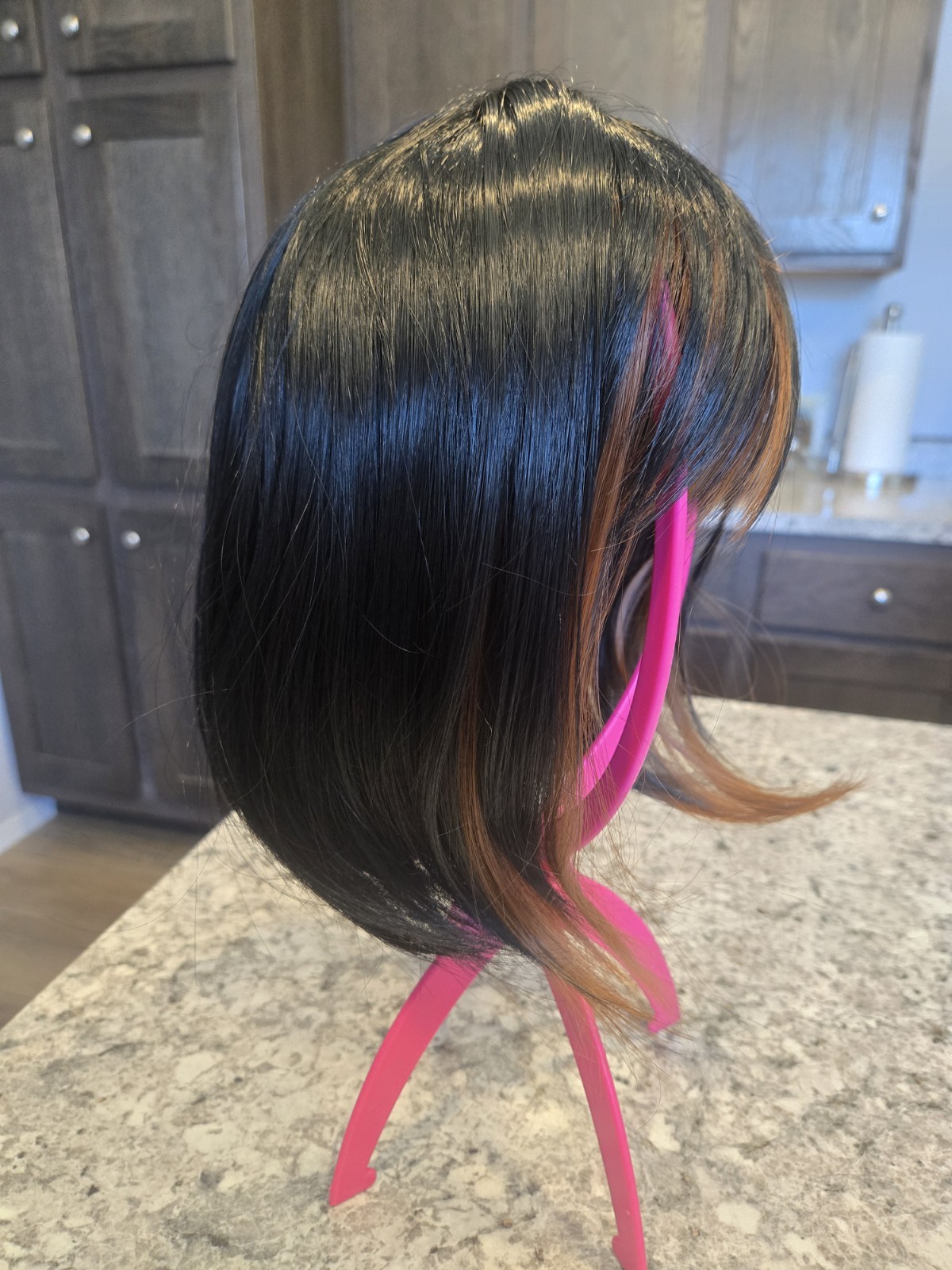 Peek A Boo 10″ Bob Wig With Hair Nets Dark Brown W/light Brown Accents New