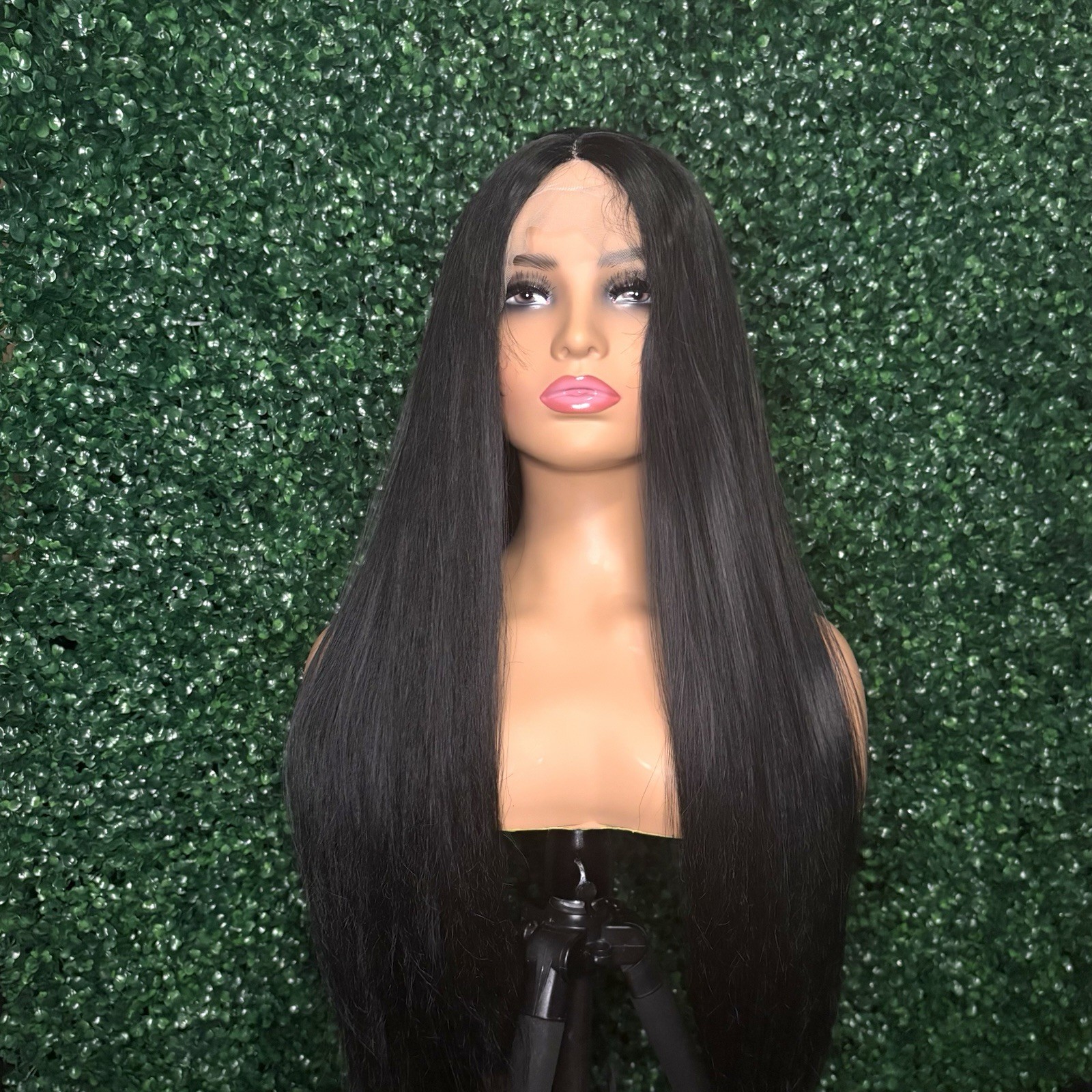 BRAND NEW 28inch Jet Black Luxury Straight Lace Front Wig